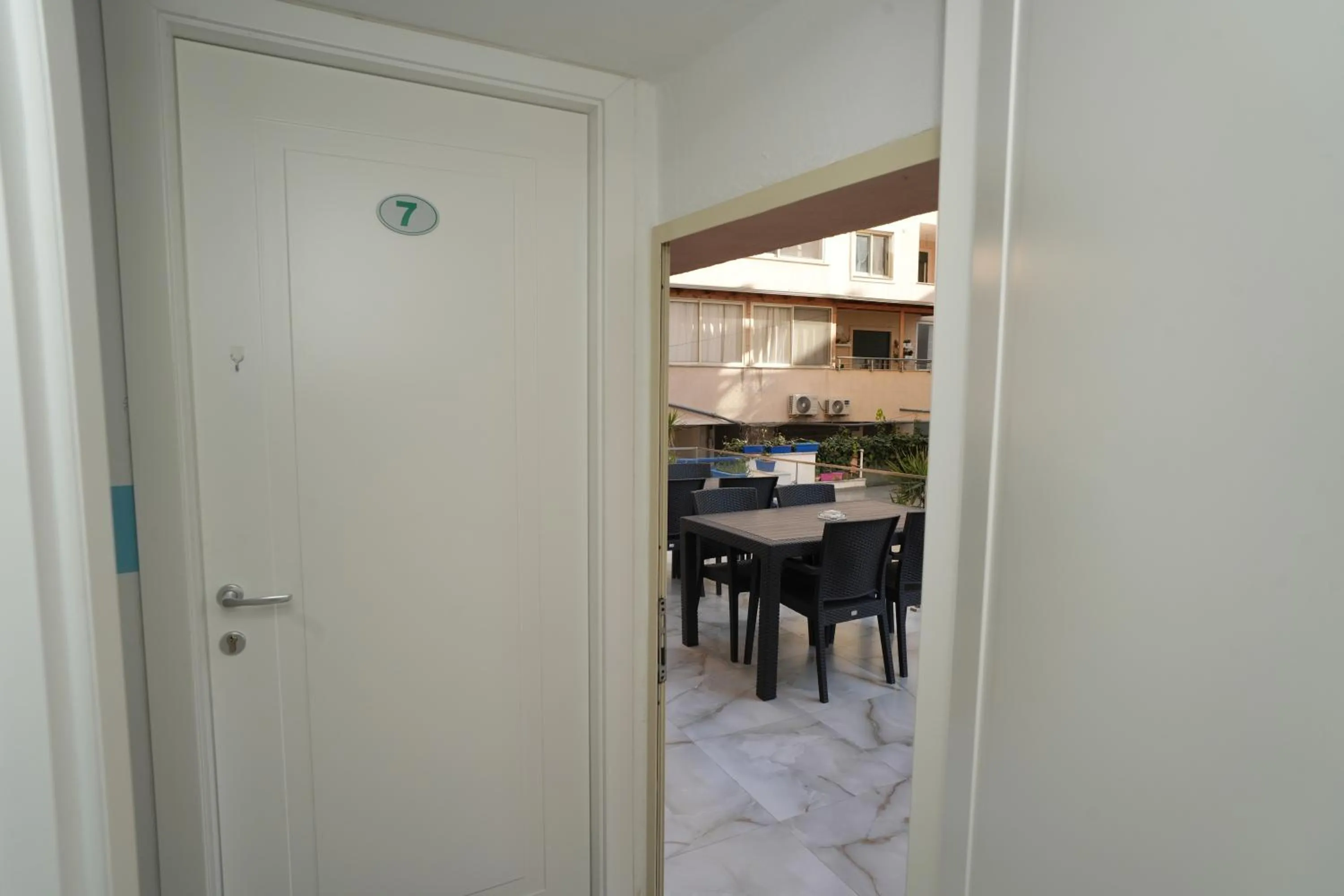 Balcony/Terrace in Enles Hotel