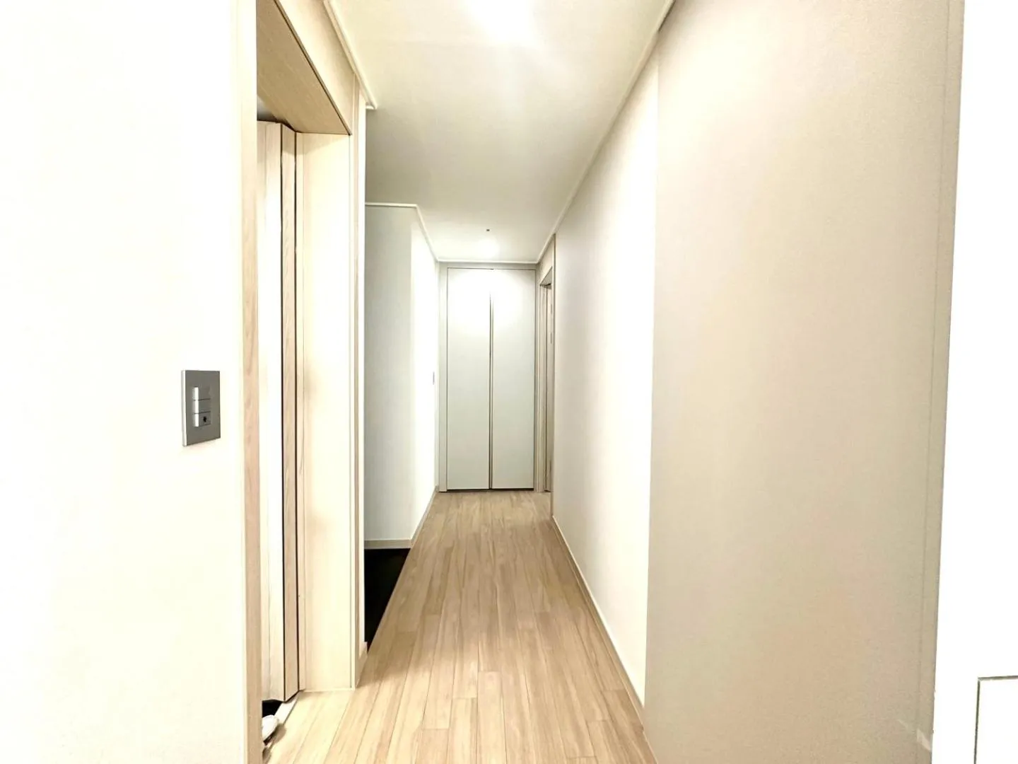 Other in The November Stay Guri Station