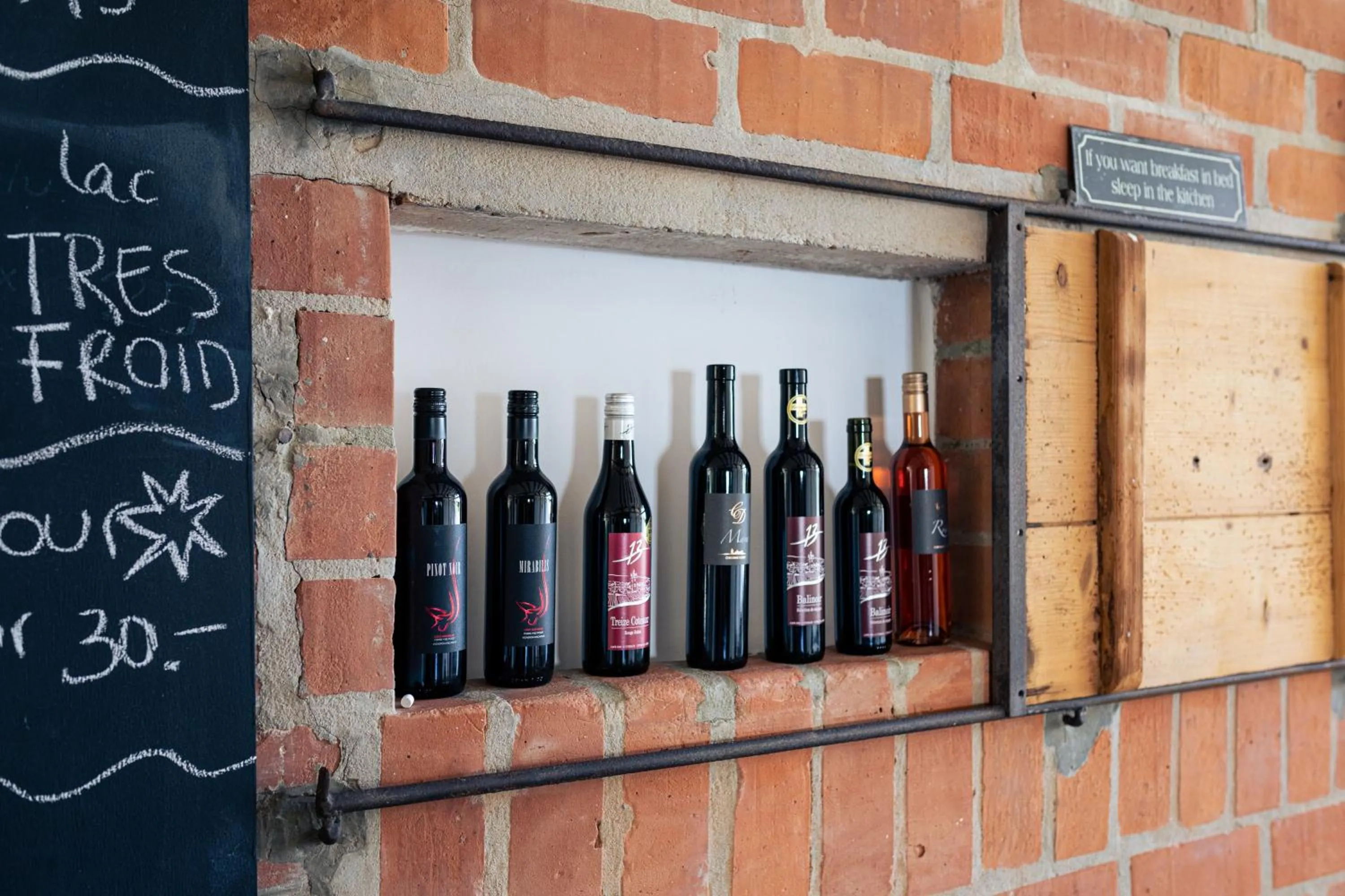 Alcoholic drinks in La Ferme de la Praz - Rooms with a View