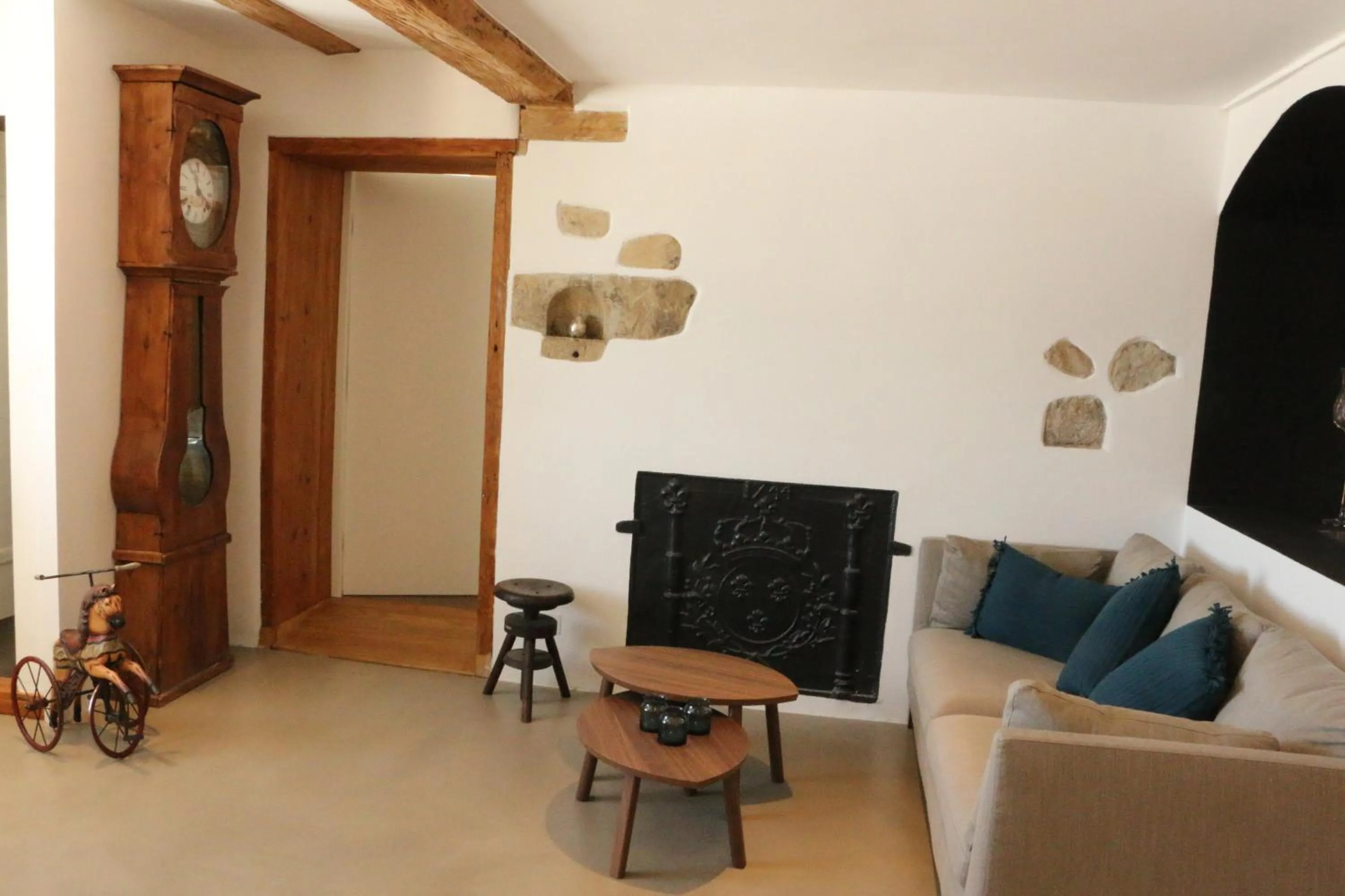 Communal lounge/ TV room in La Ferme de la Praz - Rooms with a View