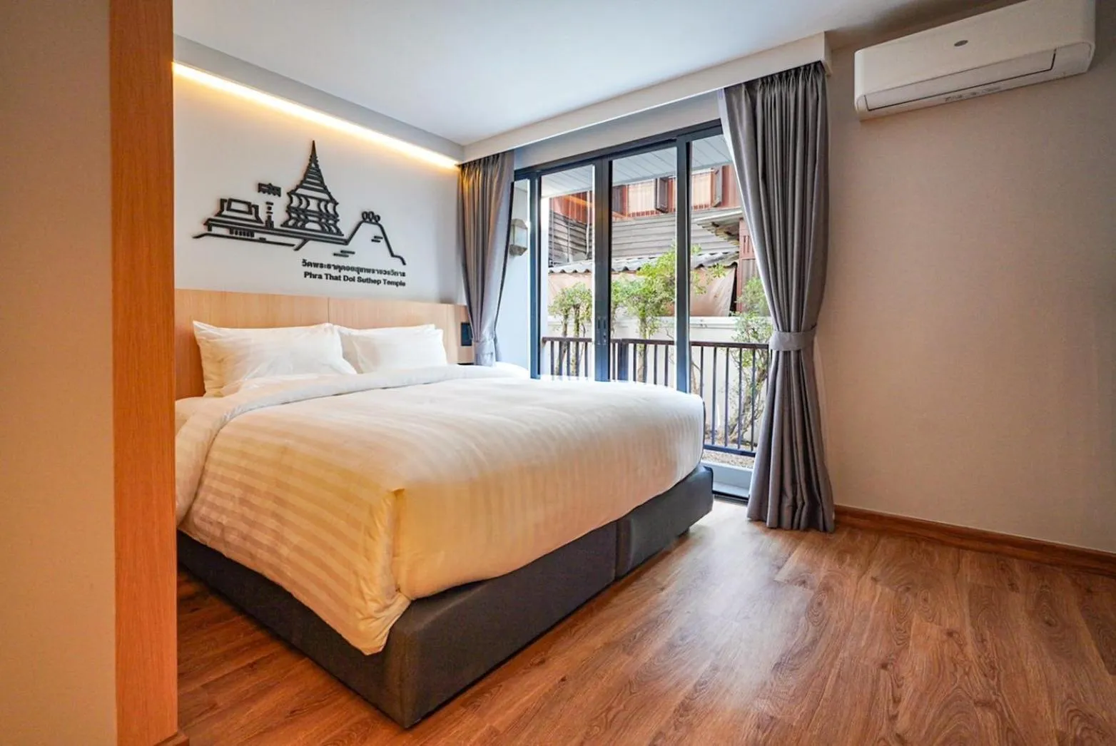 Bedroom, Bed in March Hotel & Suite Riverside