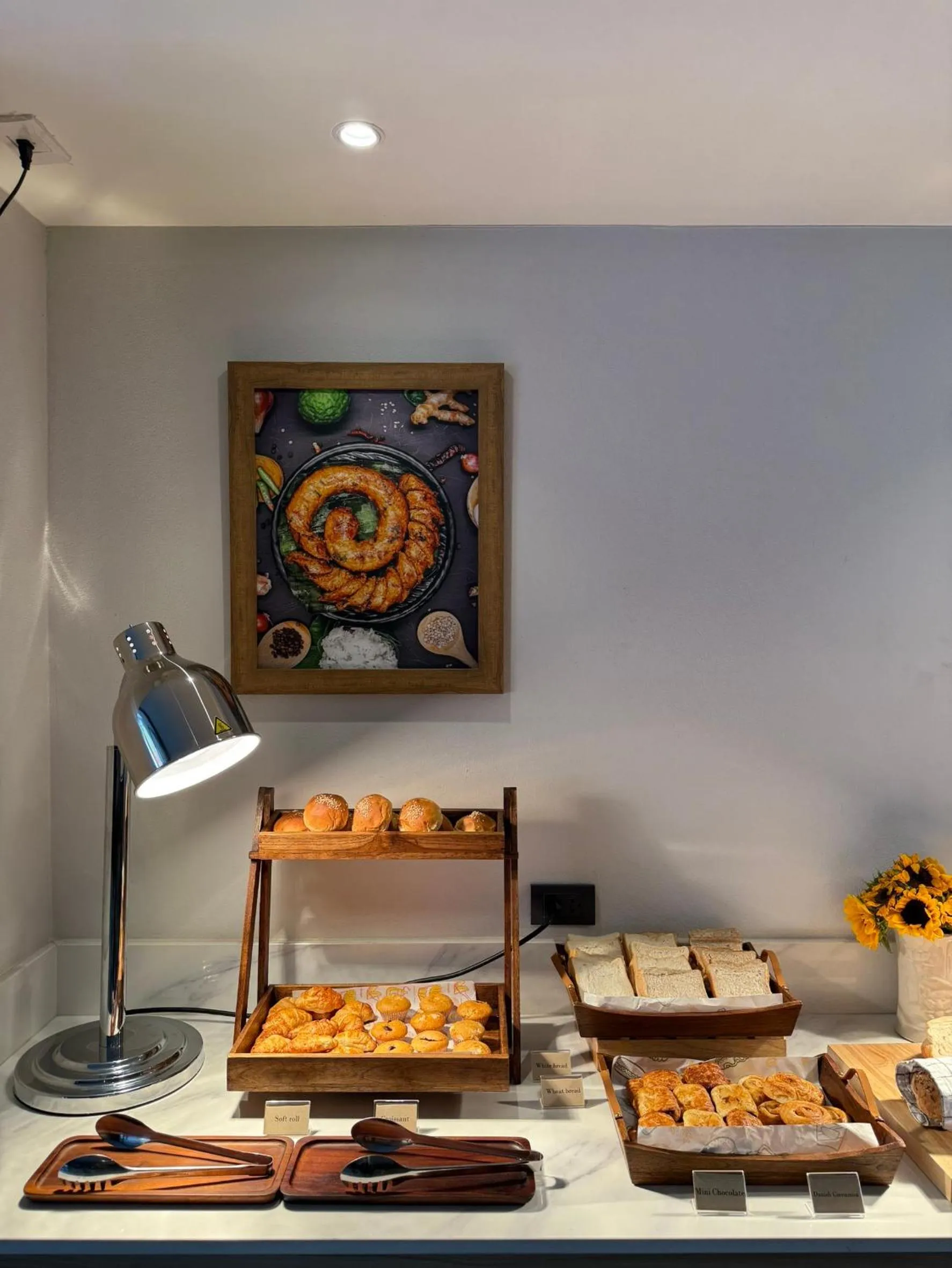 Food in March Hotel & Suite Riverside