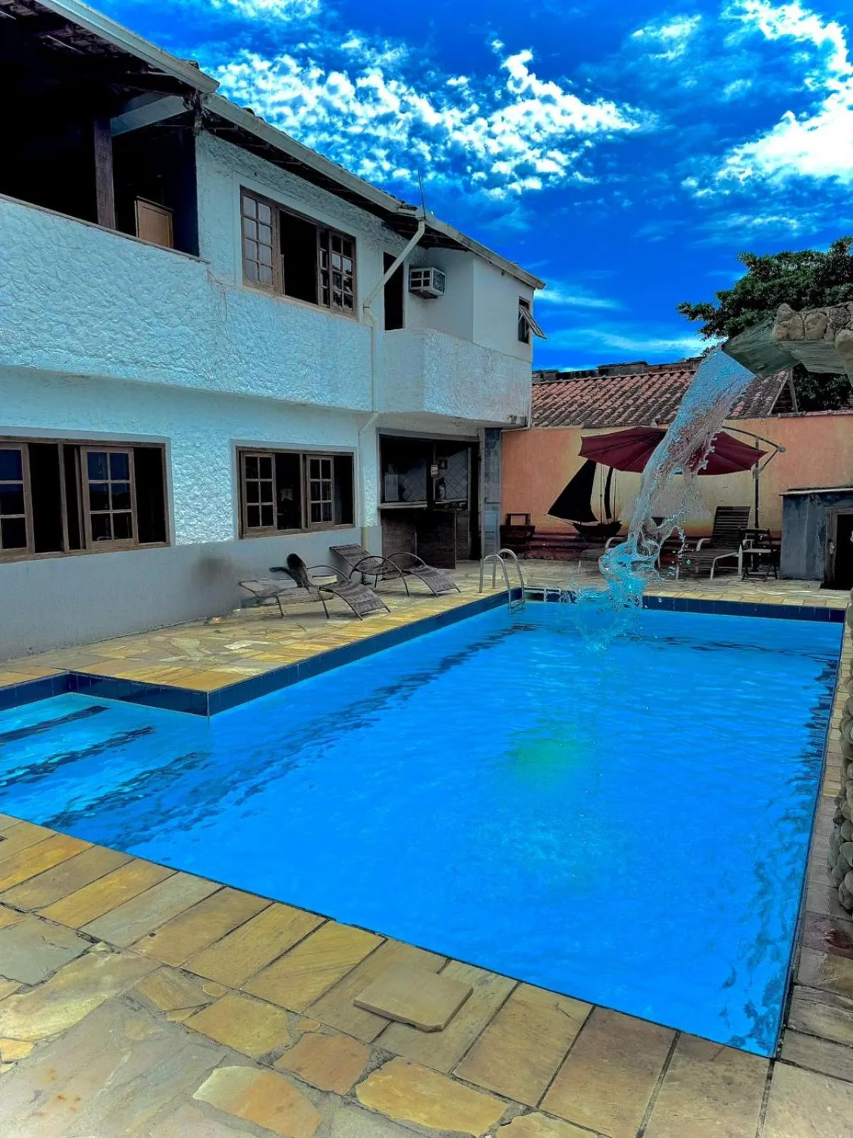 Property building in POUSO DE ICARO - POUSADA NO CENTRO de PARATY