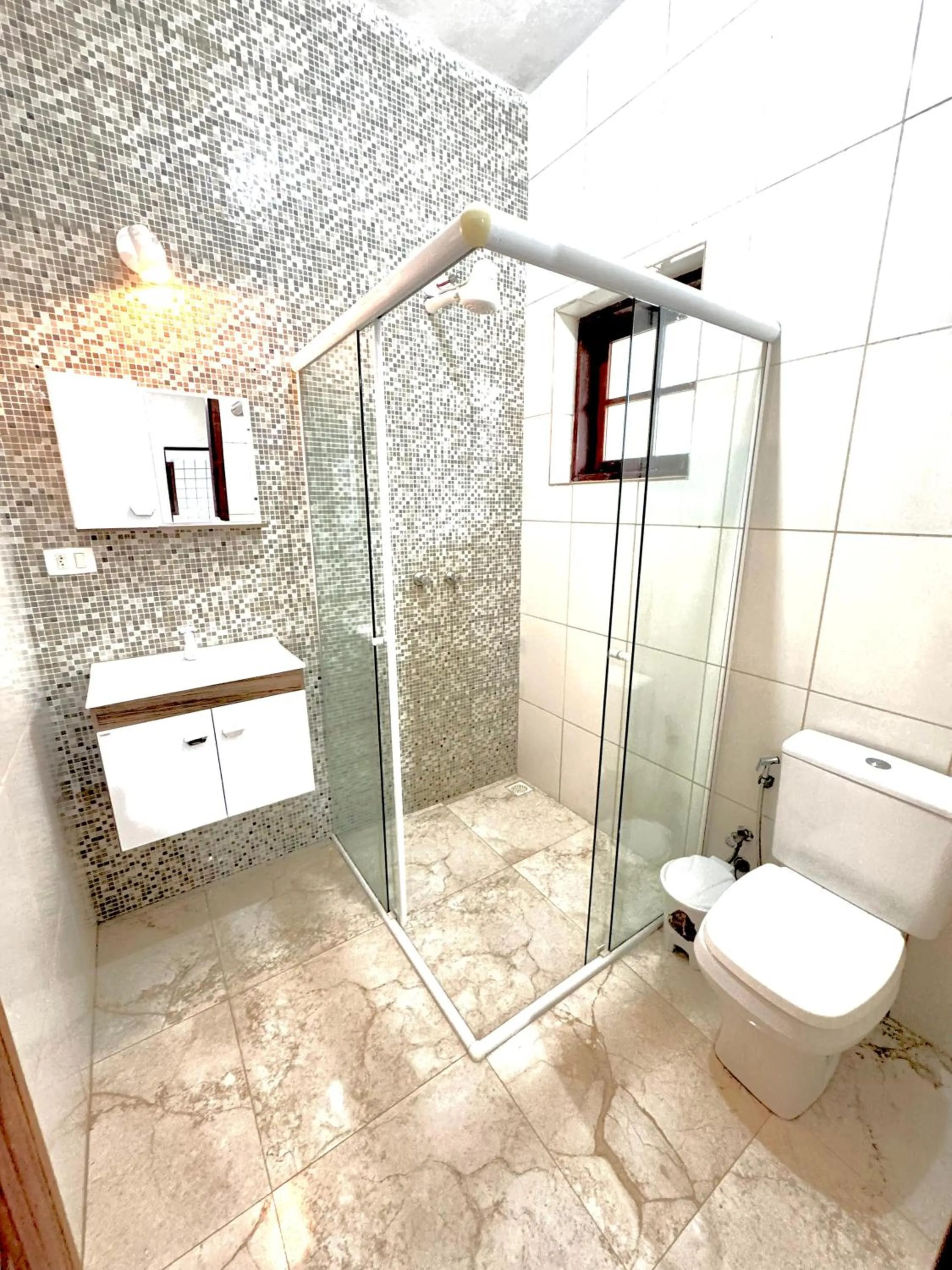 Shower in POUSO DE ICARO - POUSADA NO CENTRO de PARATY