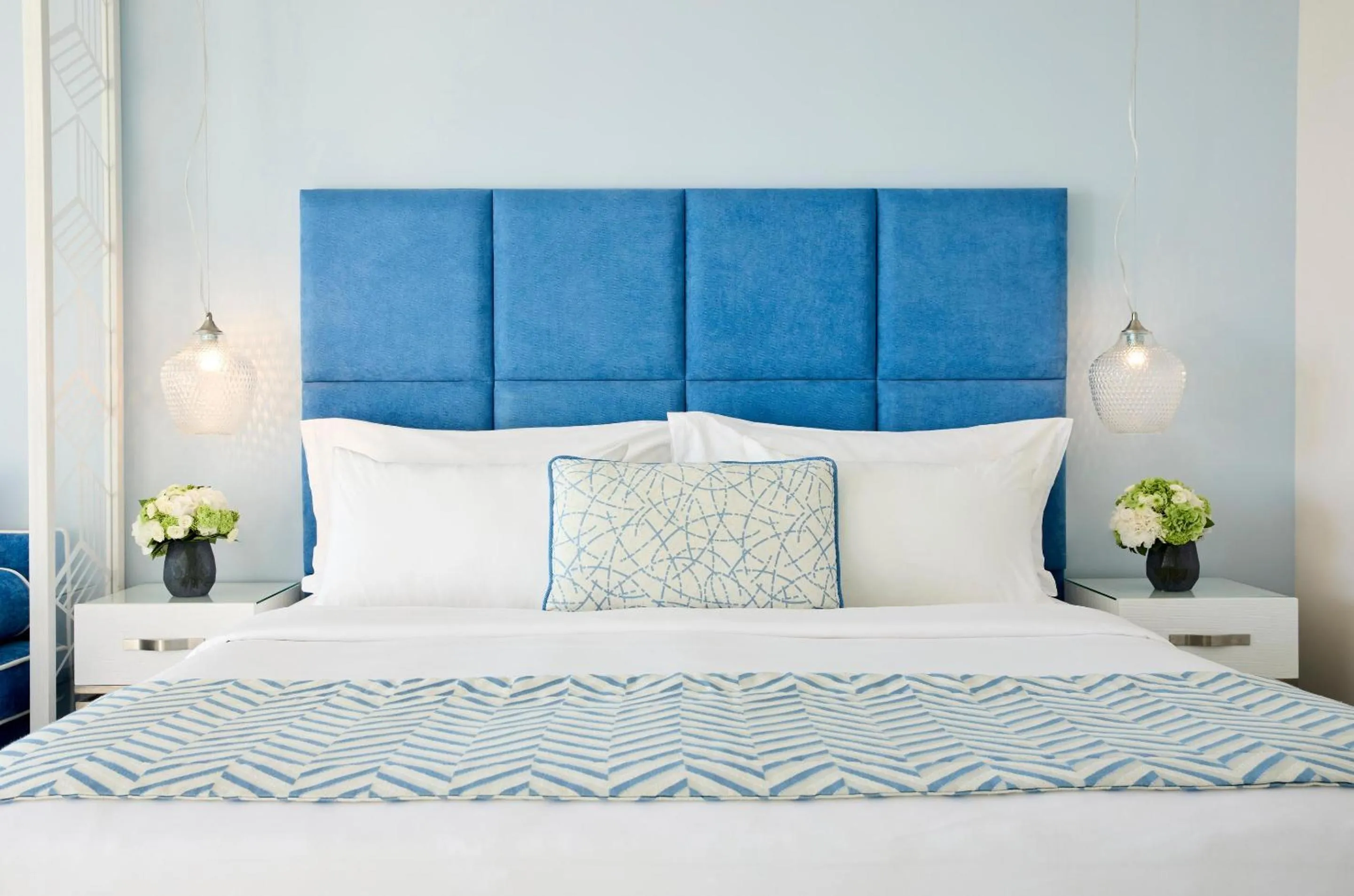 Photo of the whole room, Bed in Ikos Oceania