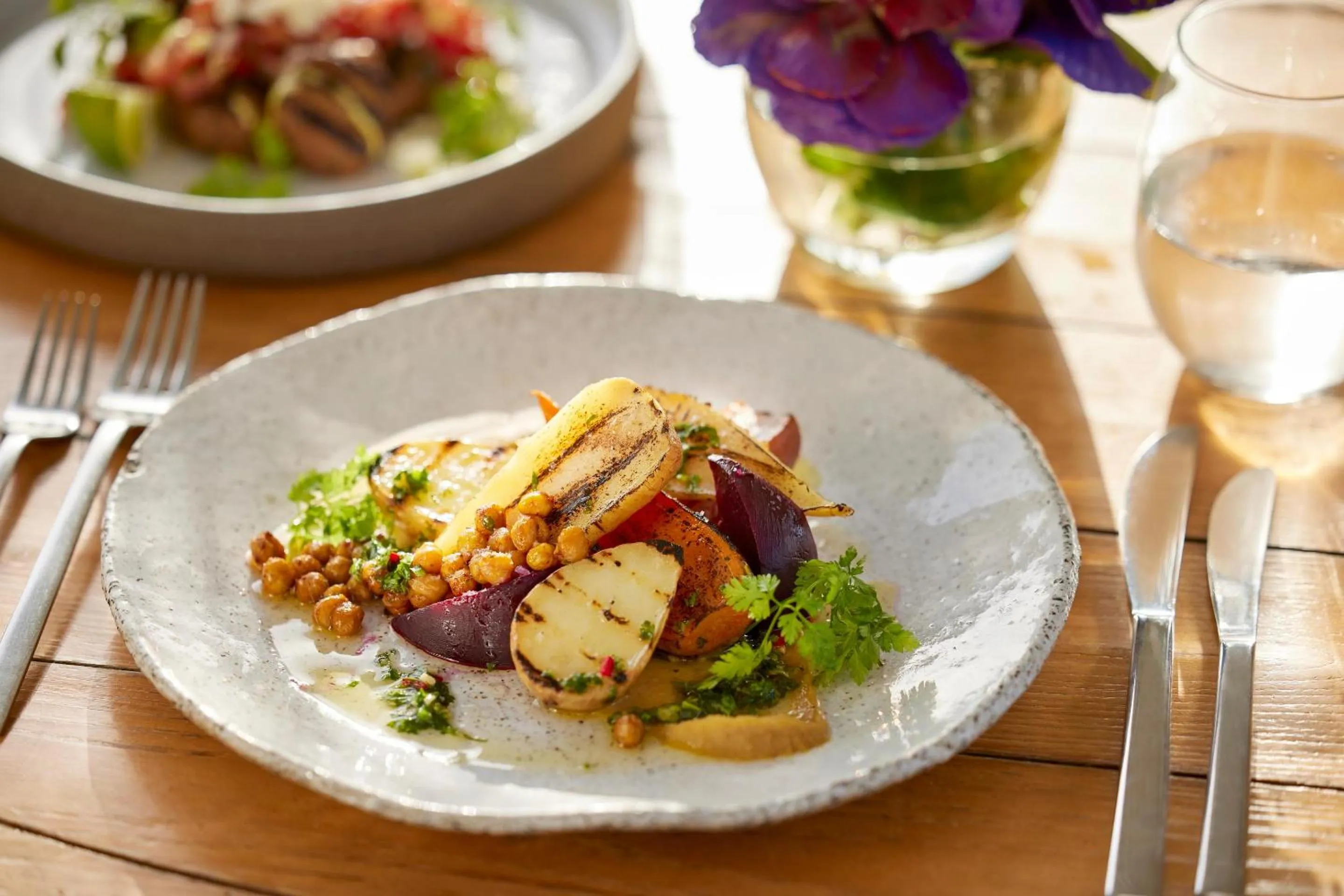 Restaurant/places to eat in Ikos Oceania