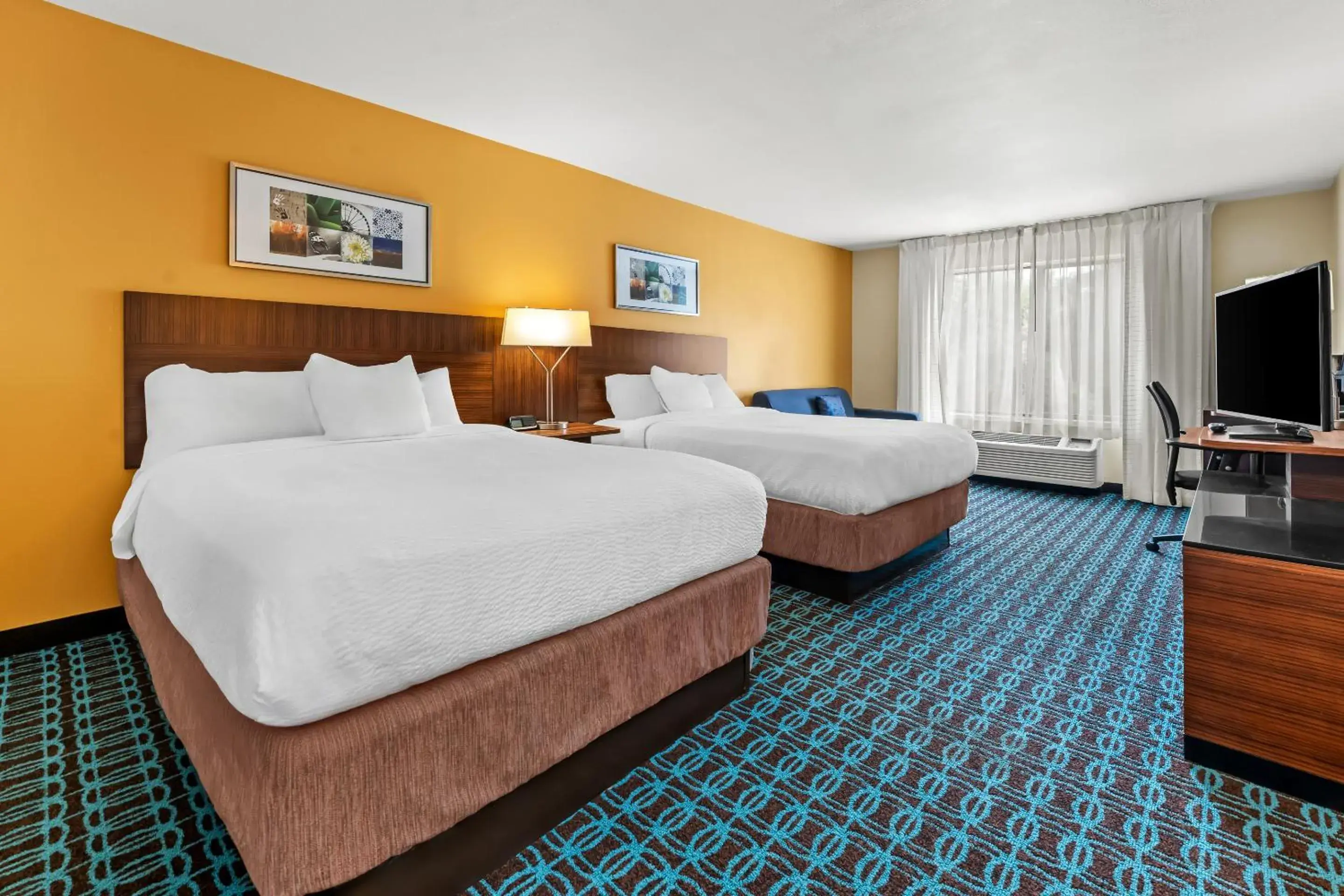 Queen Suite with Two Queen Beds and Sofa bed - Non Smoking/Interior Hall in Rodeway Inn Queen Suite with Two Queen Beds and Sofa bed - Non Smoking/Interior Hall in Rodeway Inn