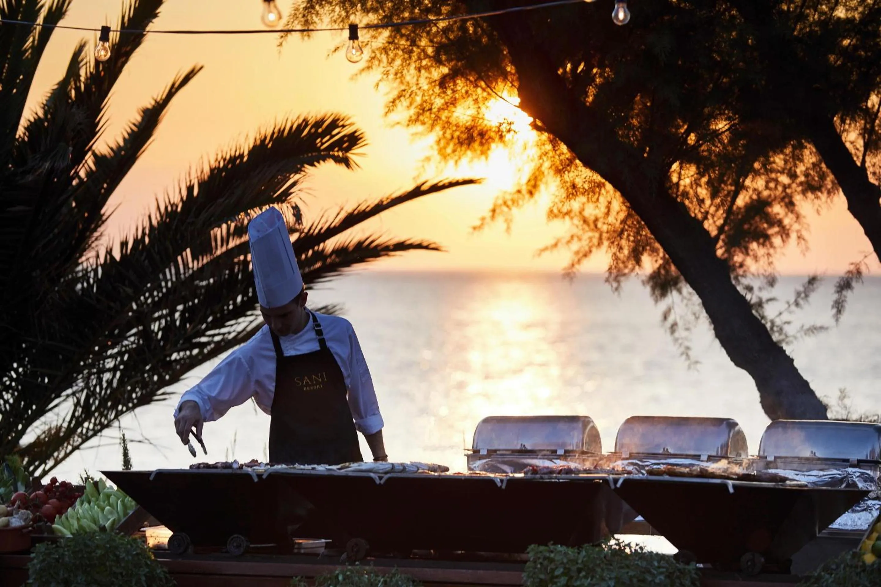 Restaurant/places to eat in Sani Club