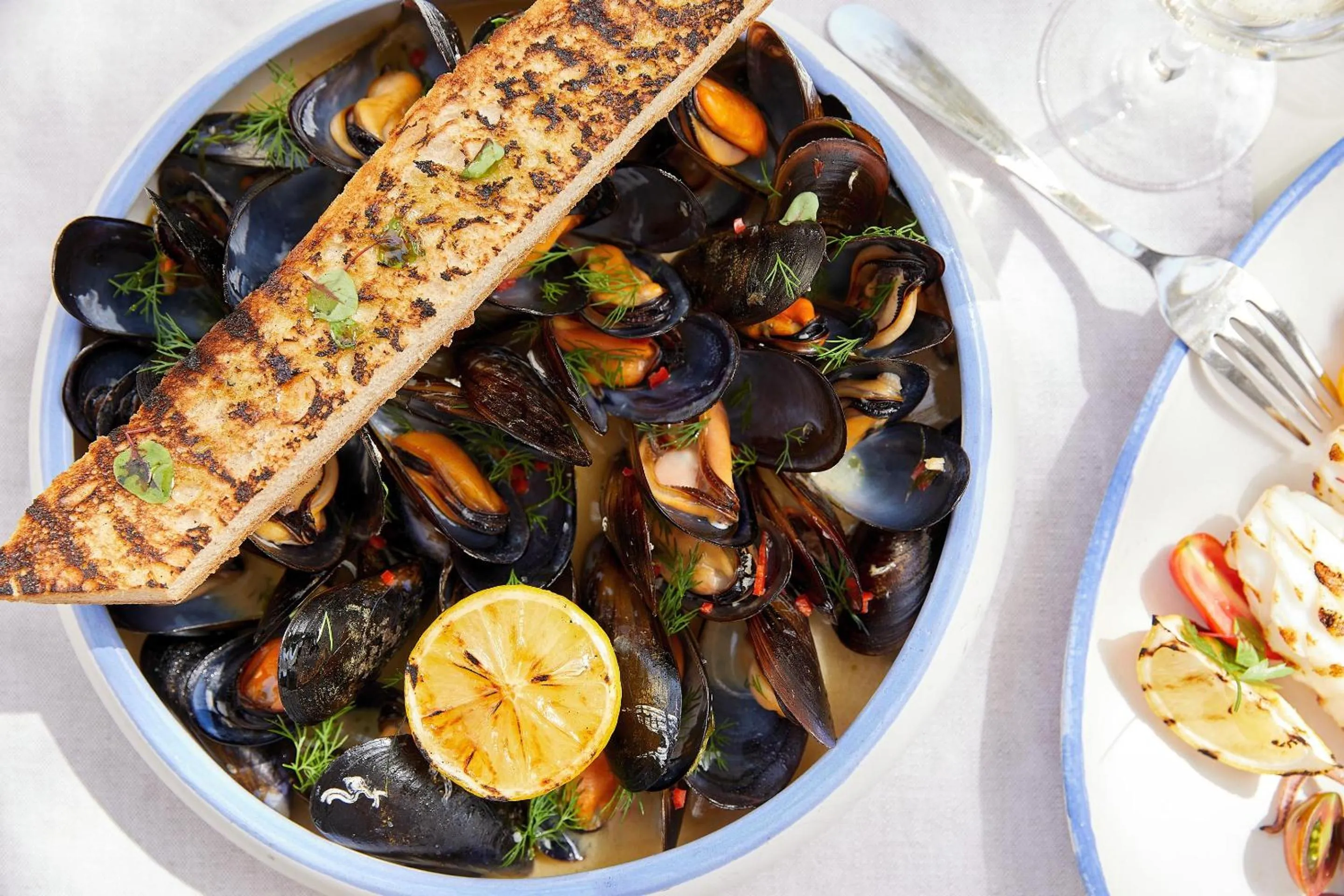 Restaurant/places to eat in Sani Club