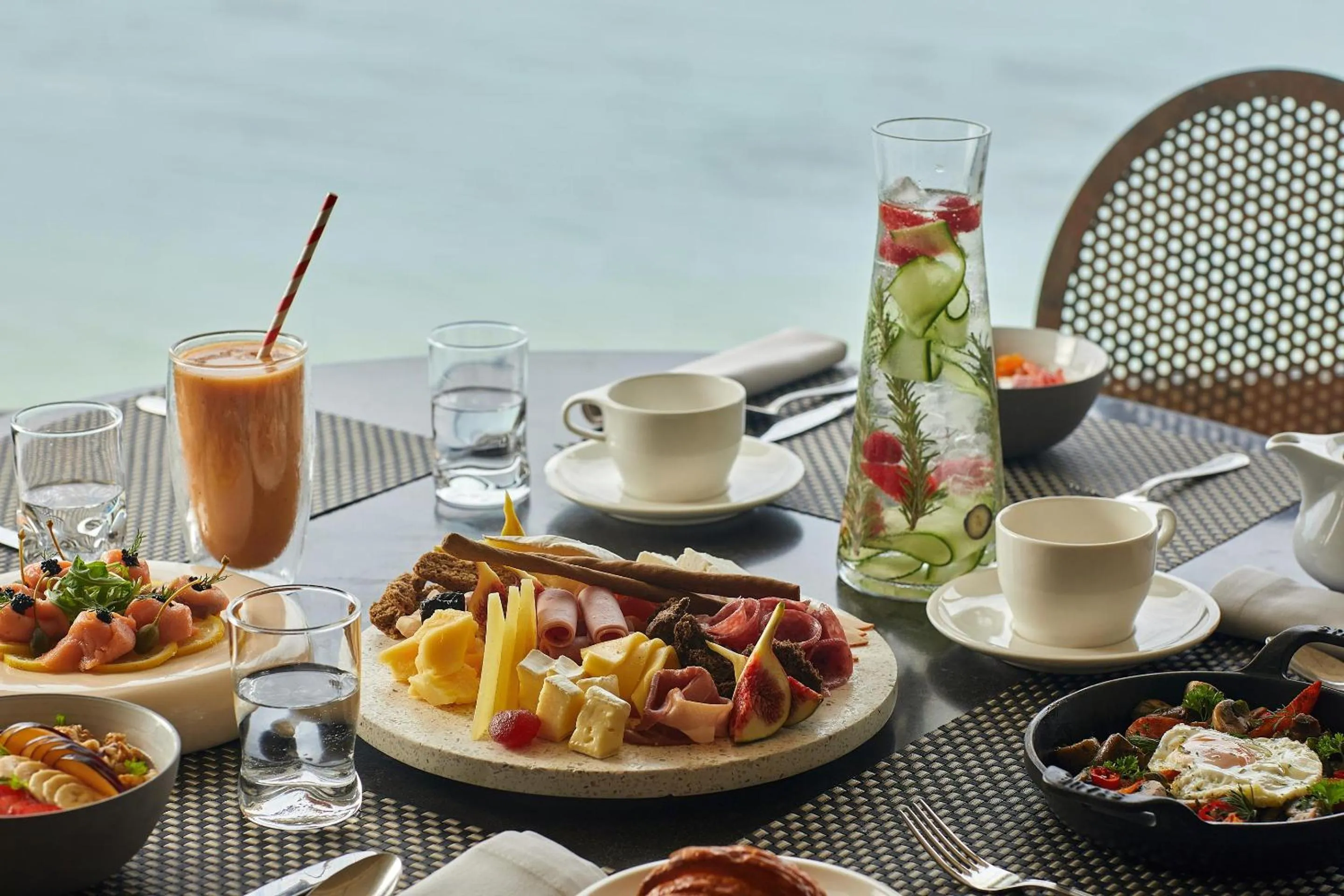 Restaurant/places to eat in Sani Club