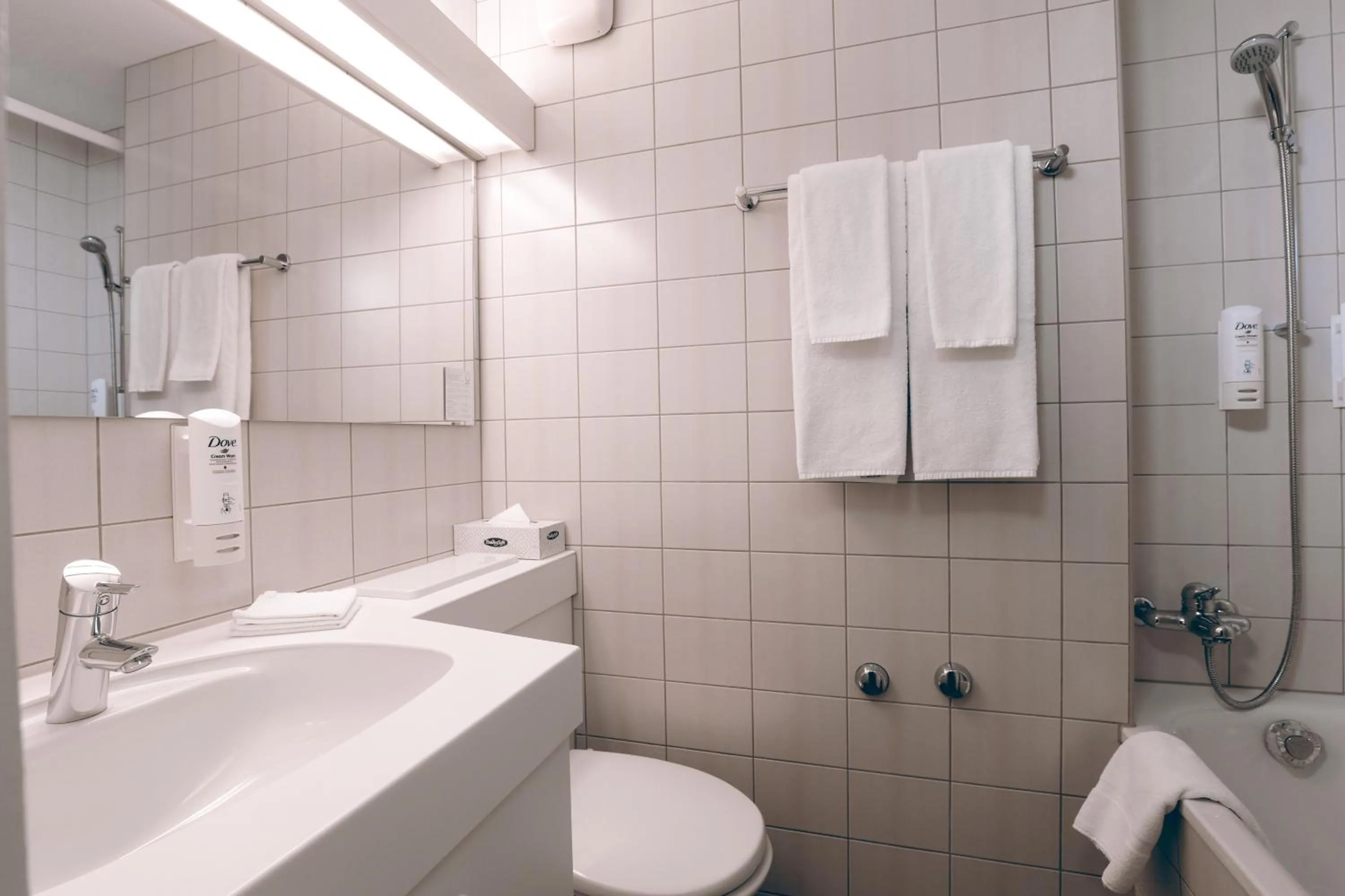 Bathroom in Hotel Thurgauerhof Self-Check-in