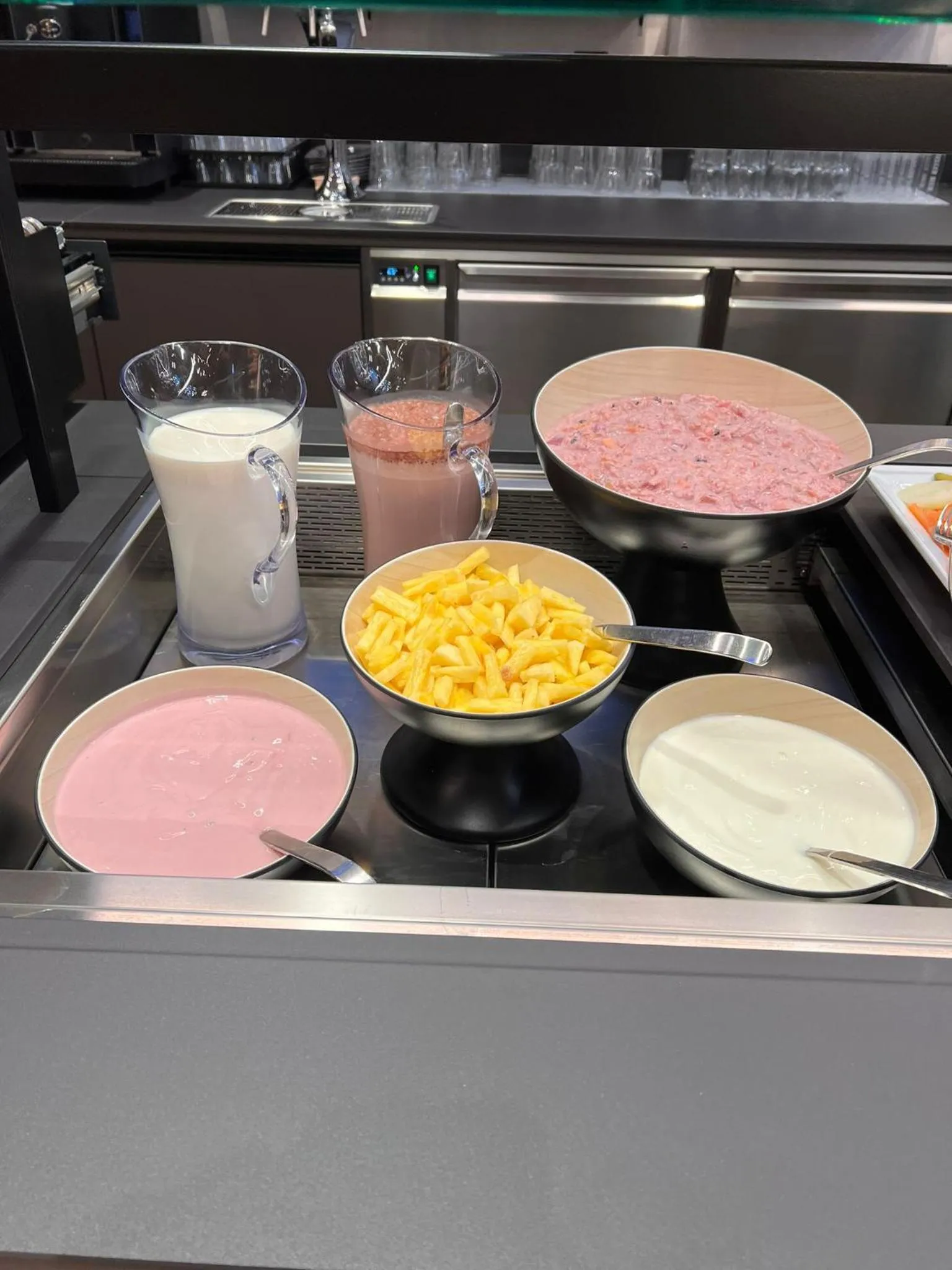 Buffet breakfast in Hotel Thurgauerhof Self-Check-in