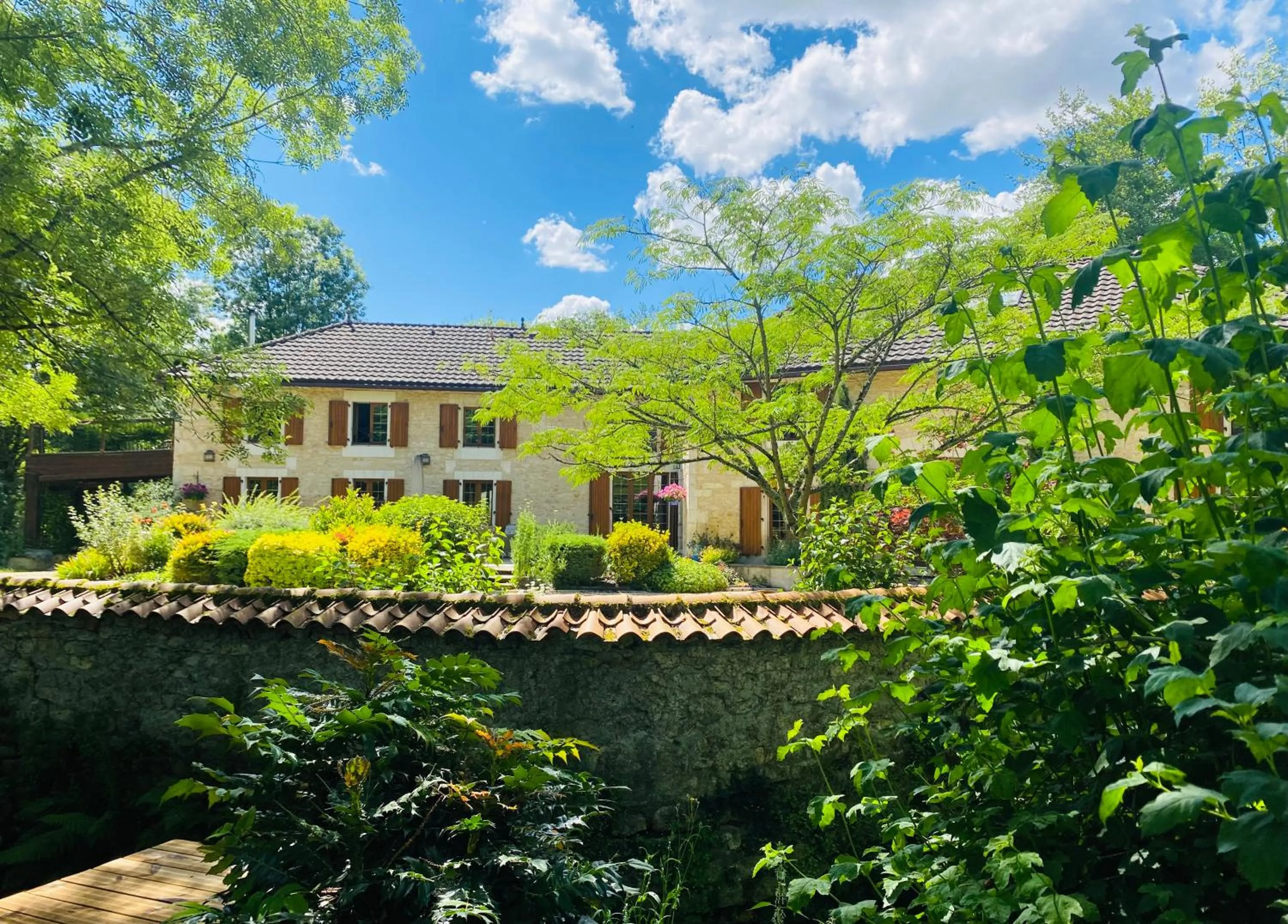 Property building in Moulin du Fontcourt