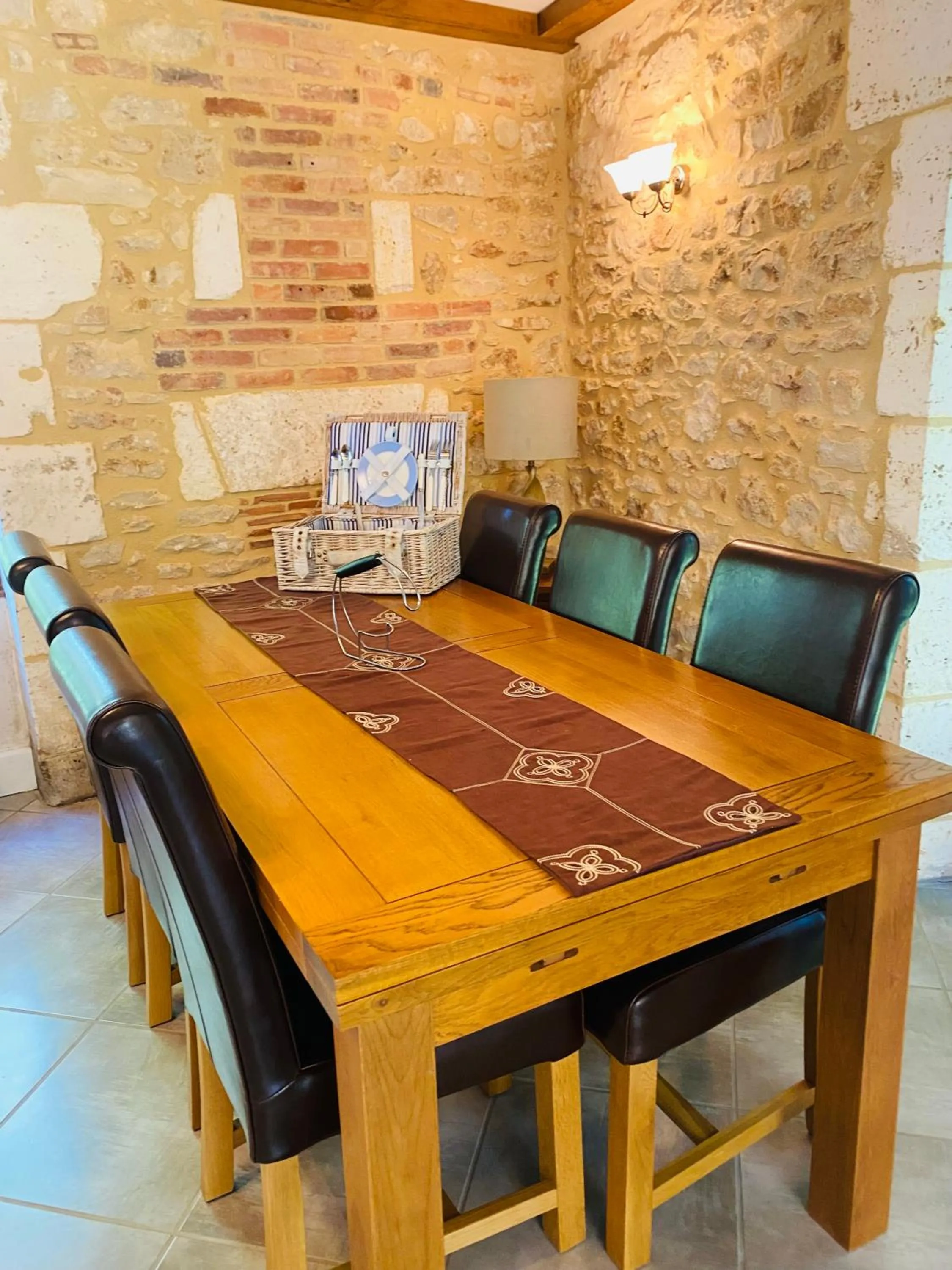 Dining area in Moulin du Fontcourt