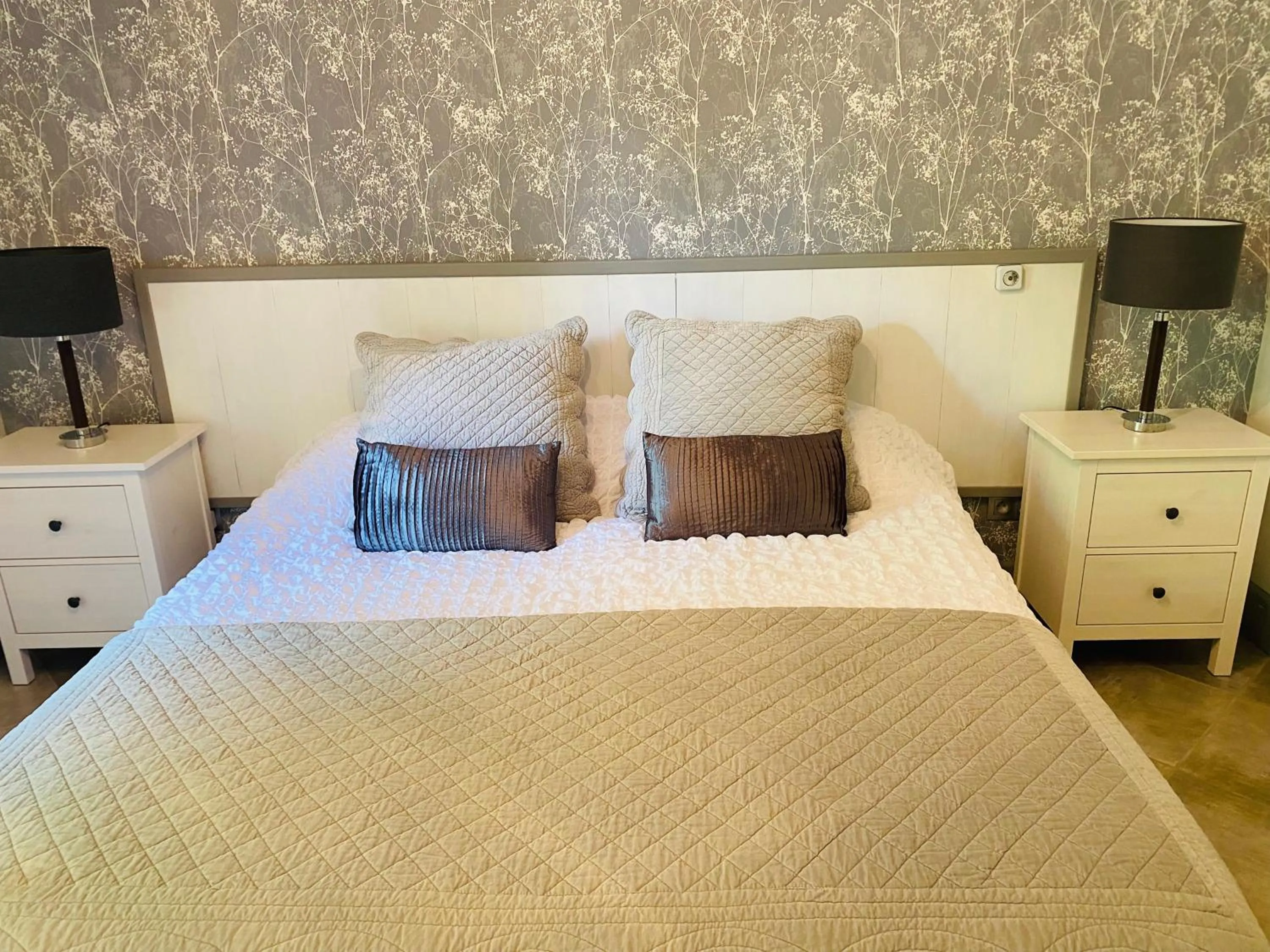 Bedroom, Bed in Moulin du Fontcourt