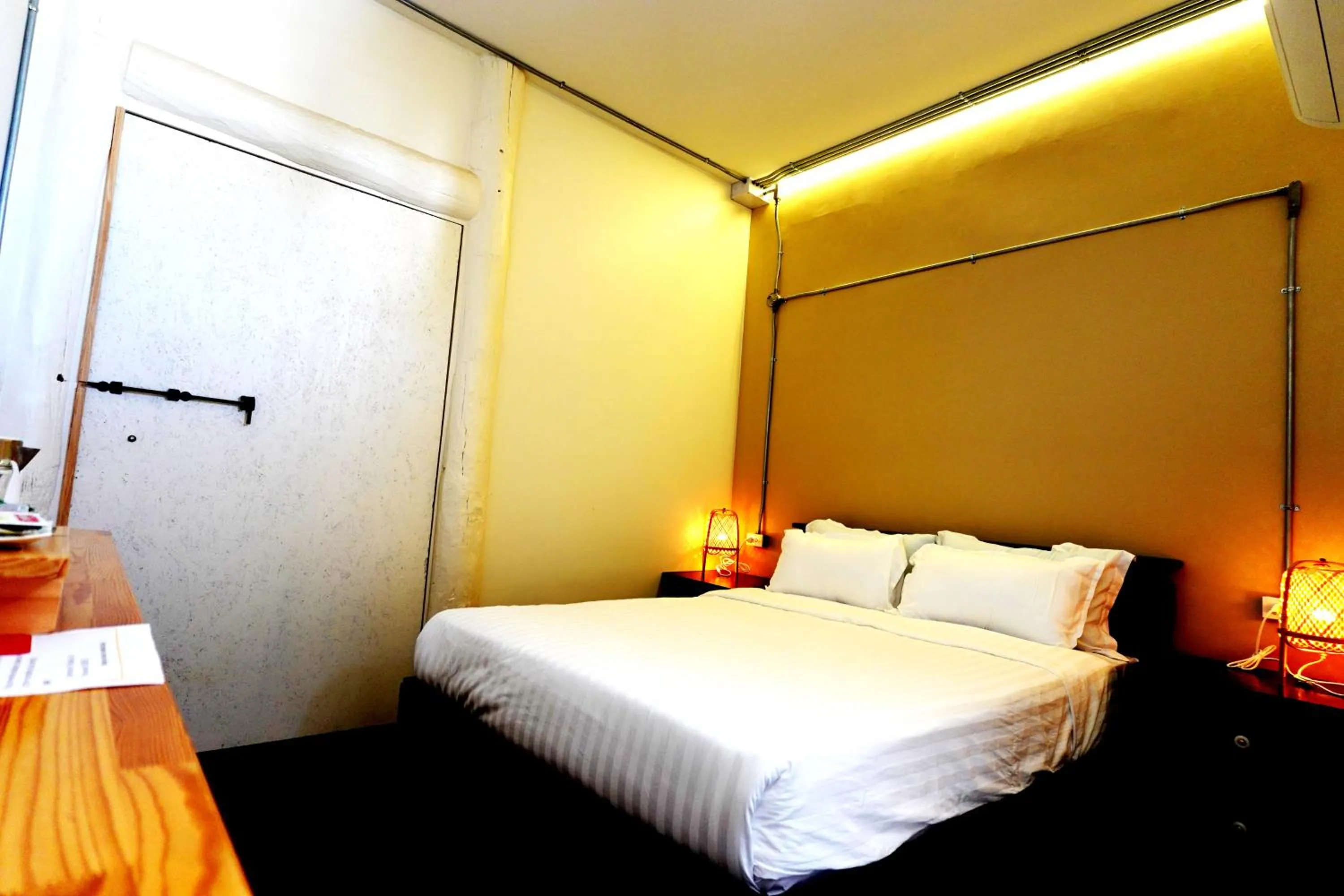 Bed in To The Moon Guesthouse