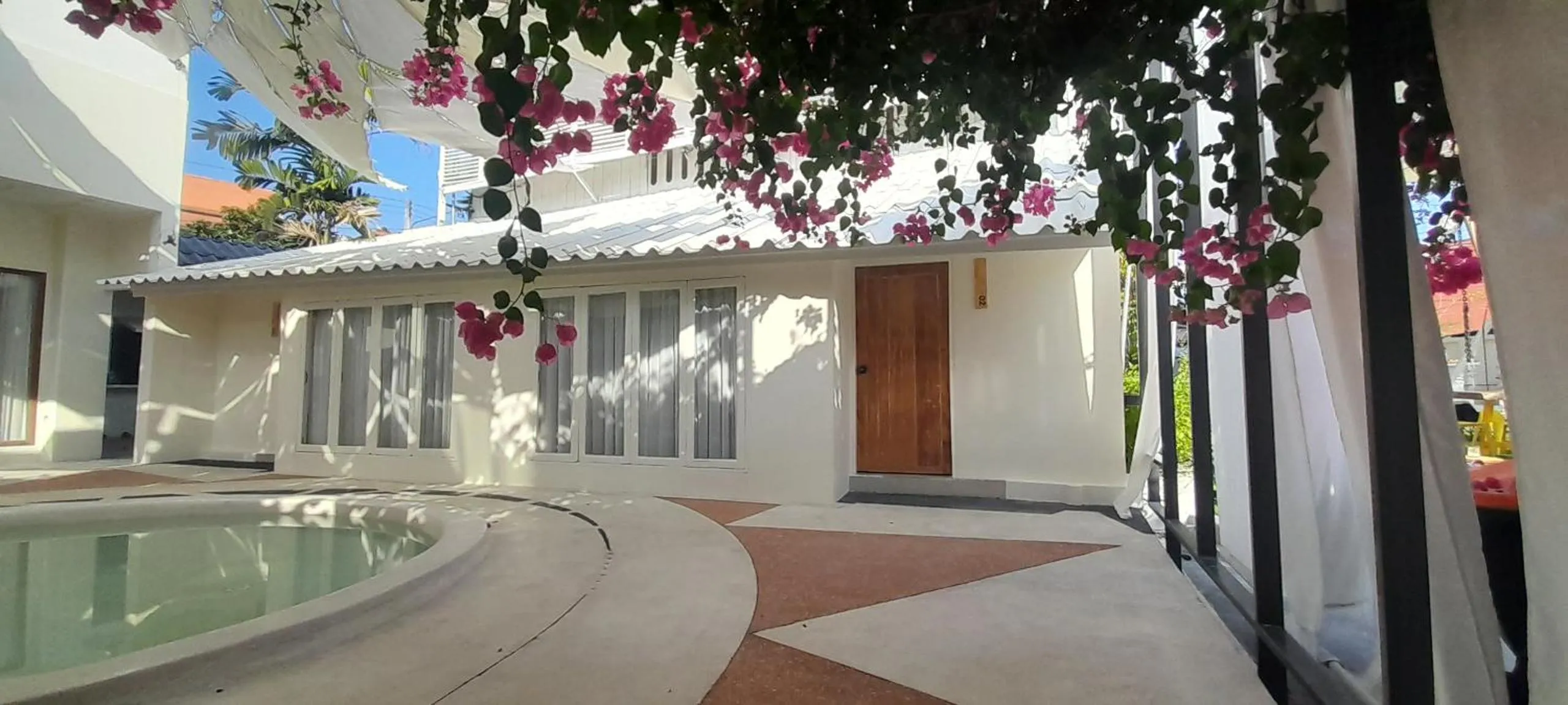 Swimming pool in To The Moon Guesthouse