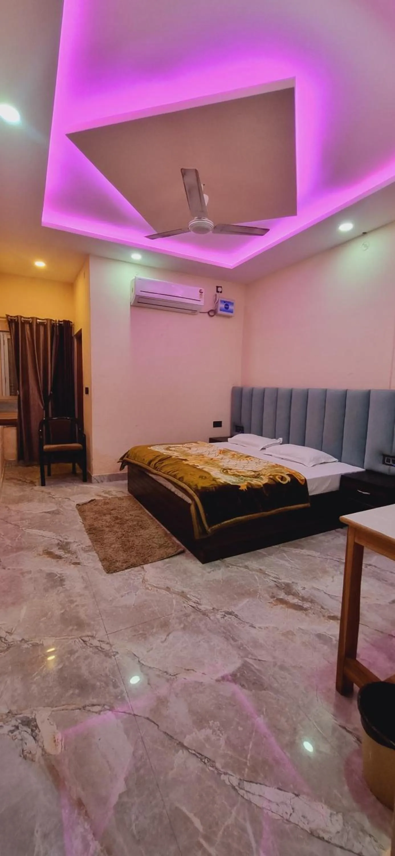 Seating area in Surya Palace