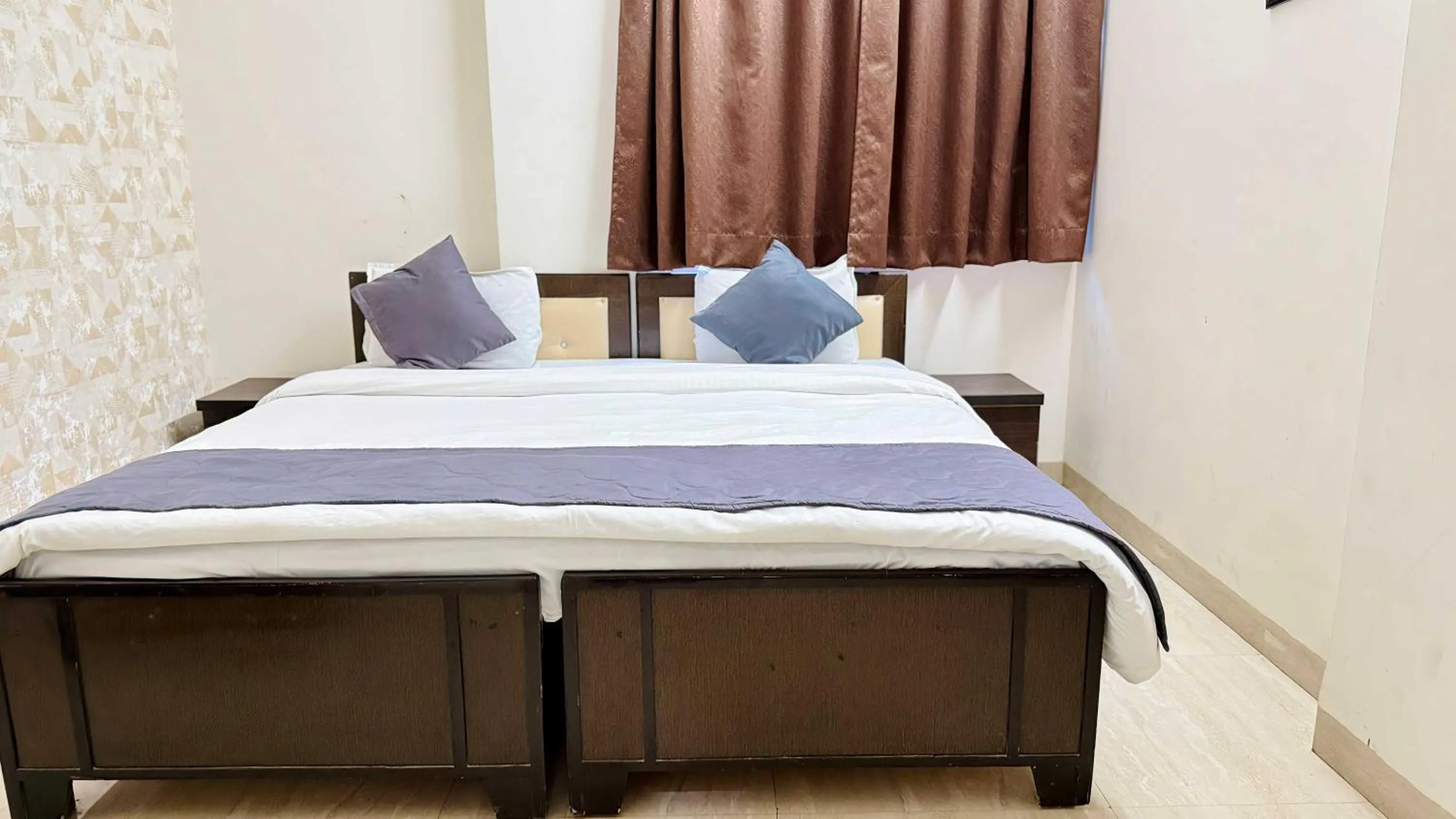 Bed in Hotel Regency