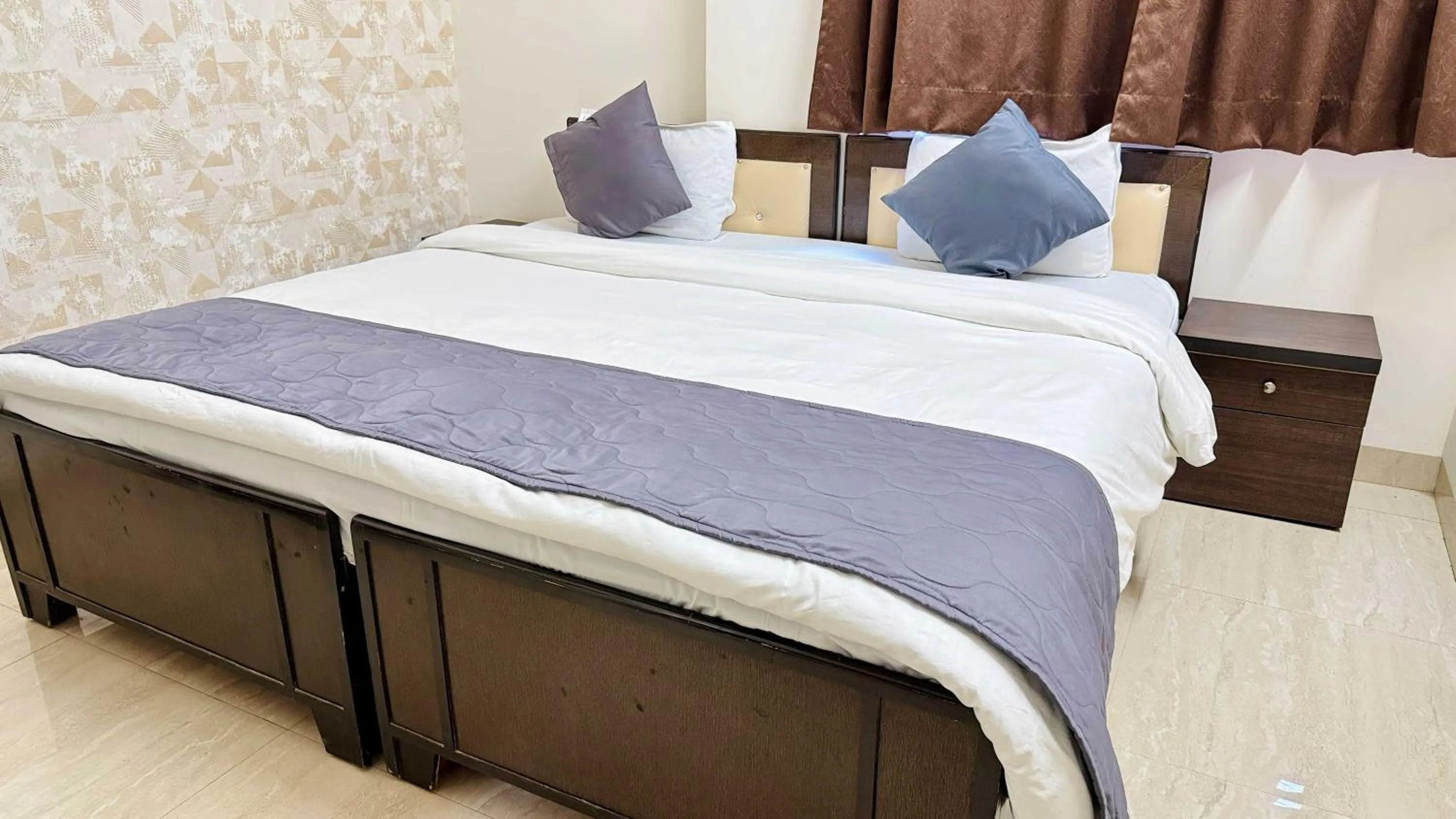 Bed in Hotel Regency