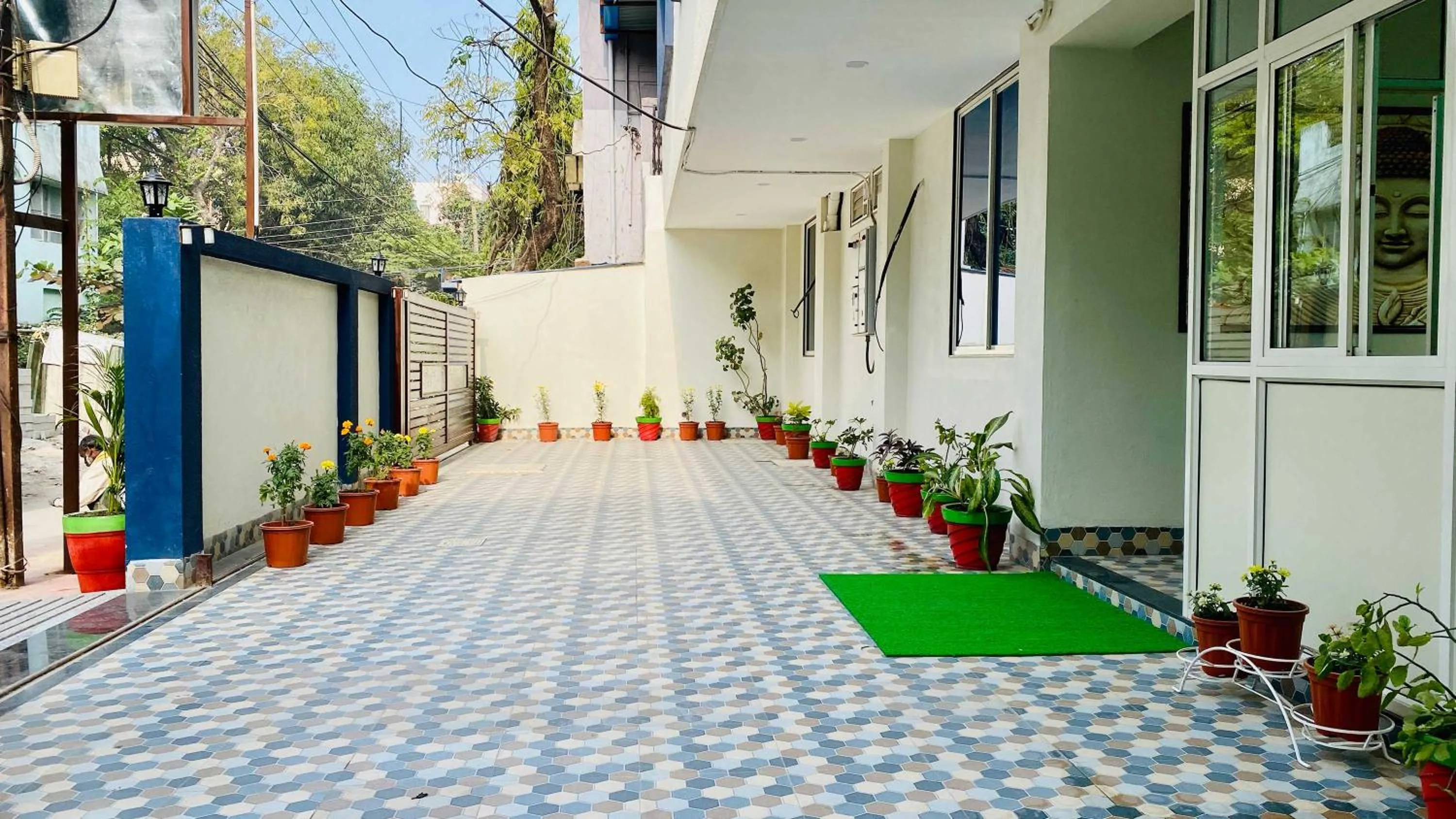 Day in Hotel Regency