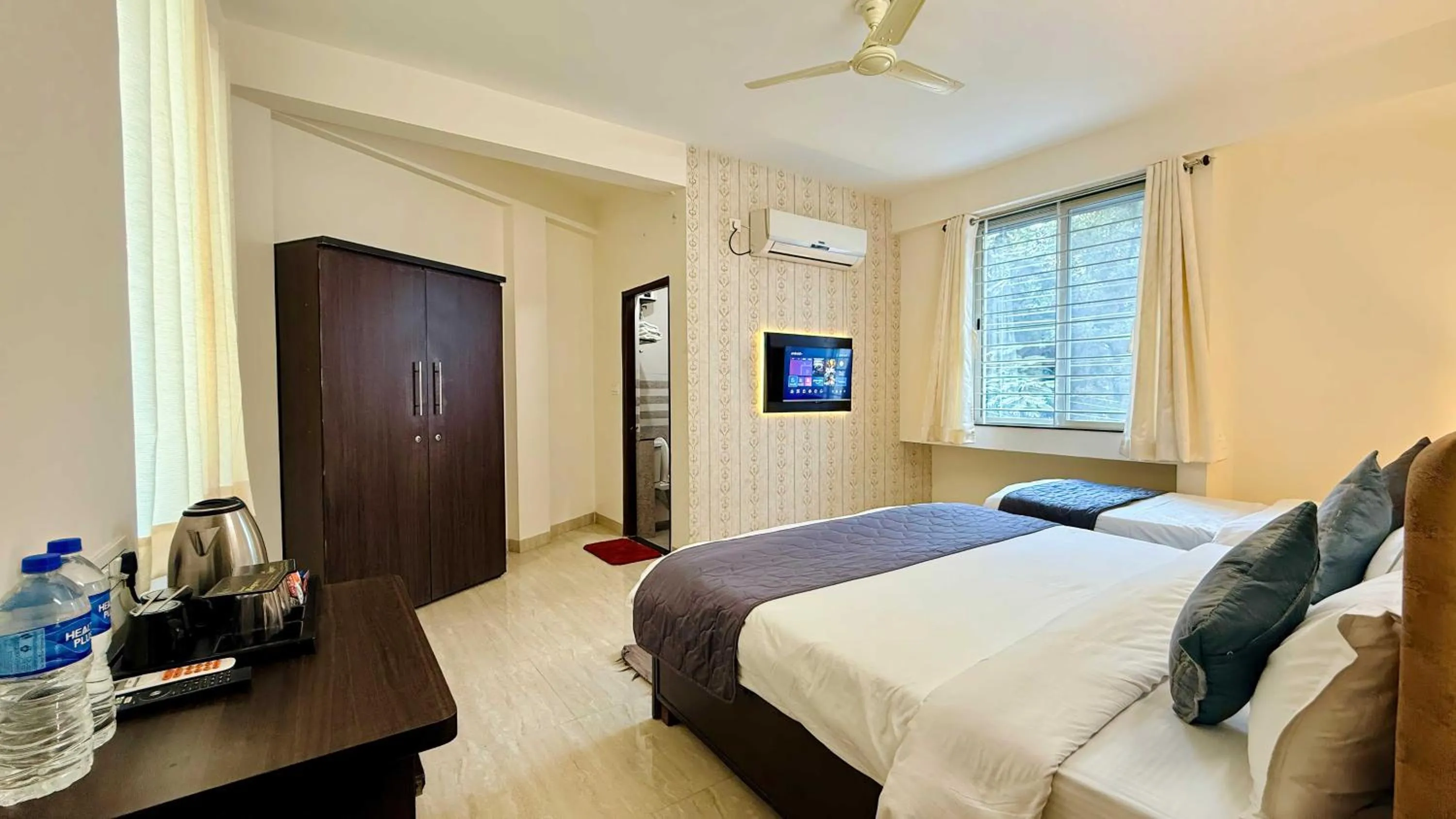 Bed in Hotel Regency