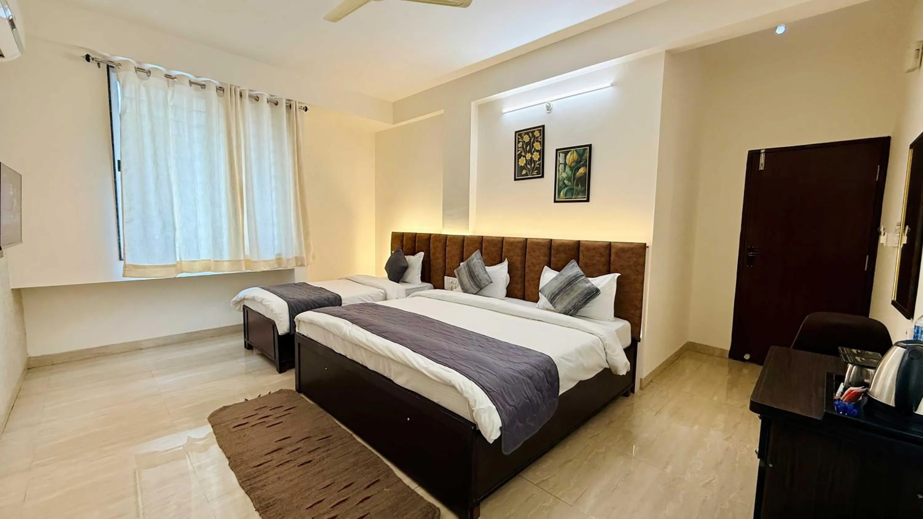 Bed in Hotel Regency