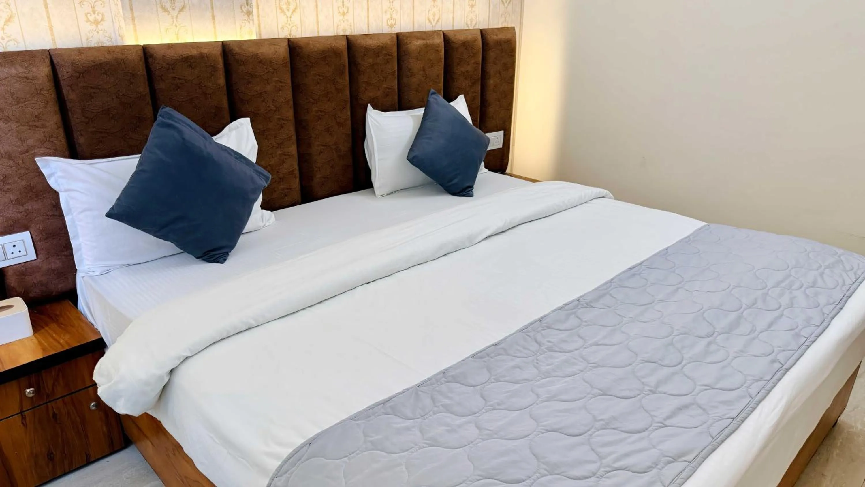 Bed in Hotel Regency