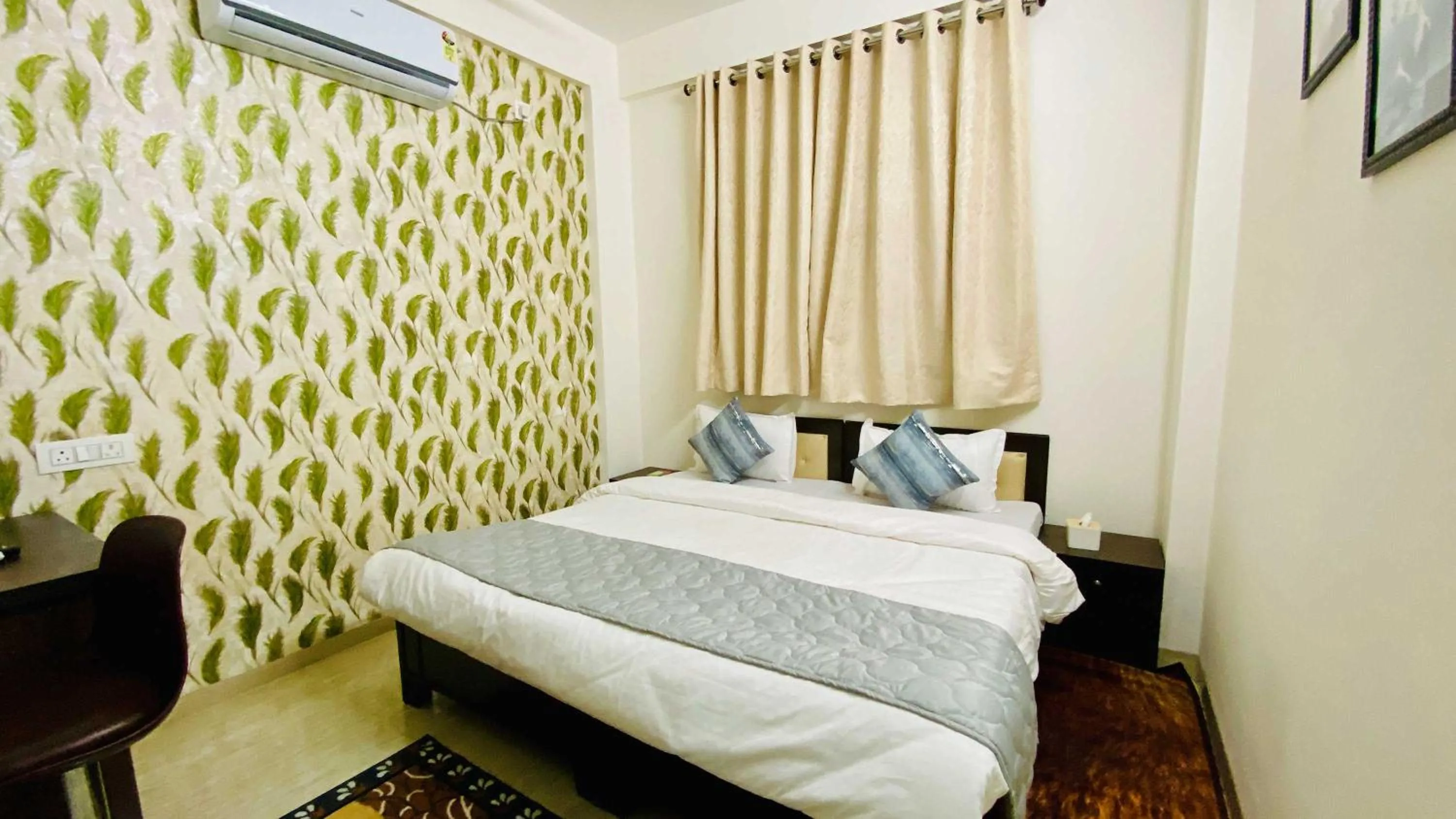 Bed in Hotel Regency