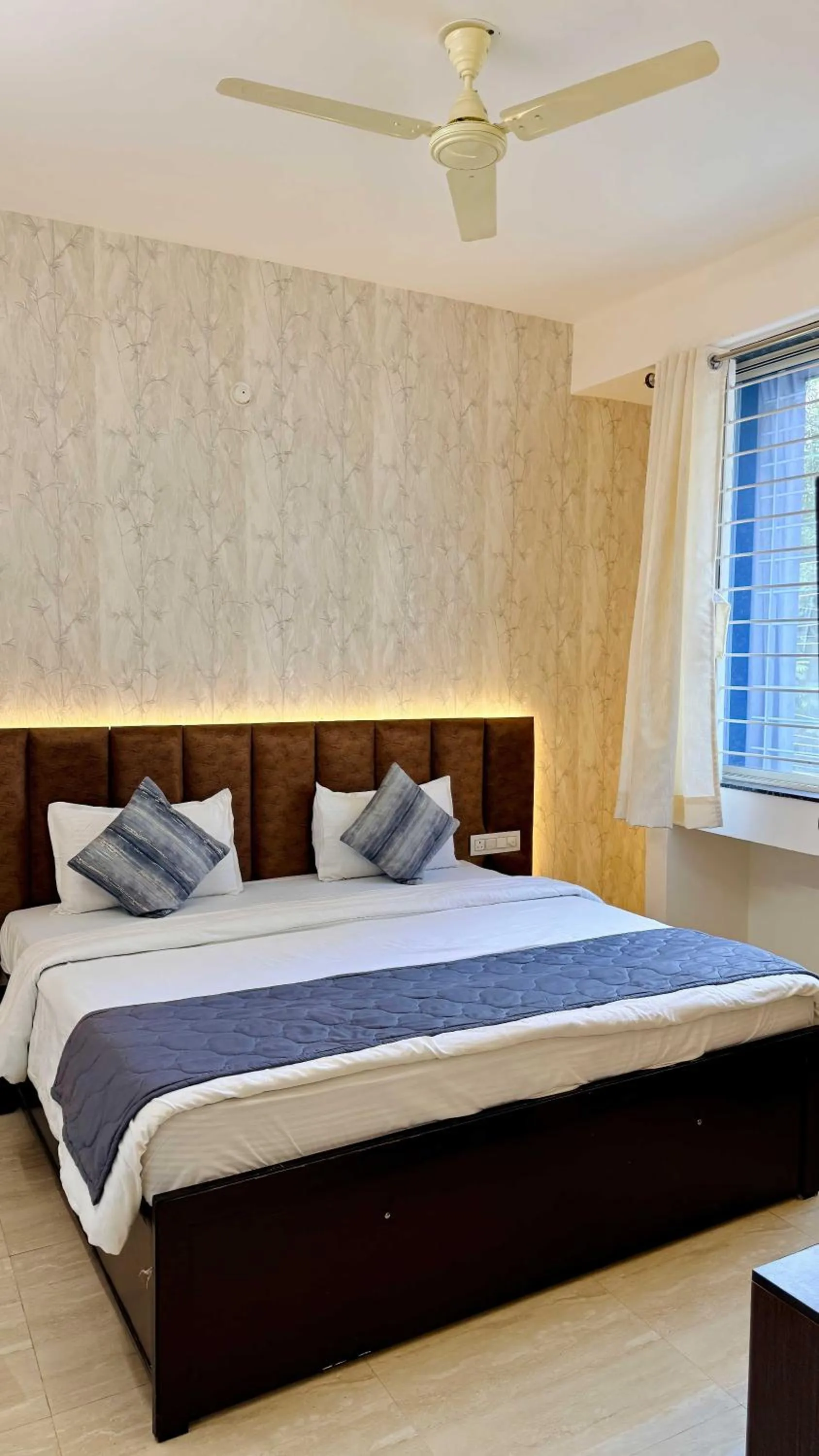 Bed in Hotel Regency