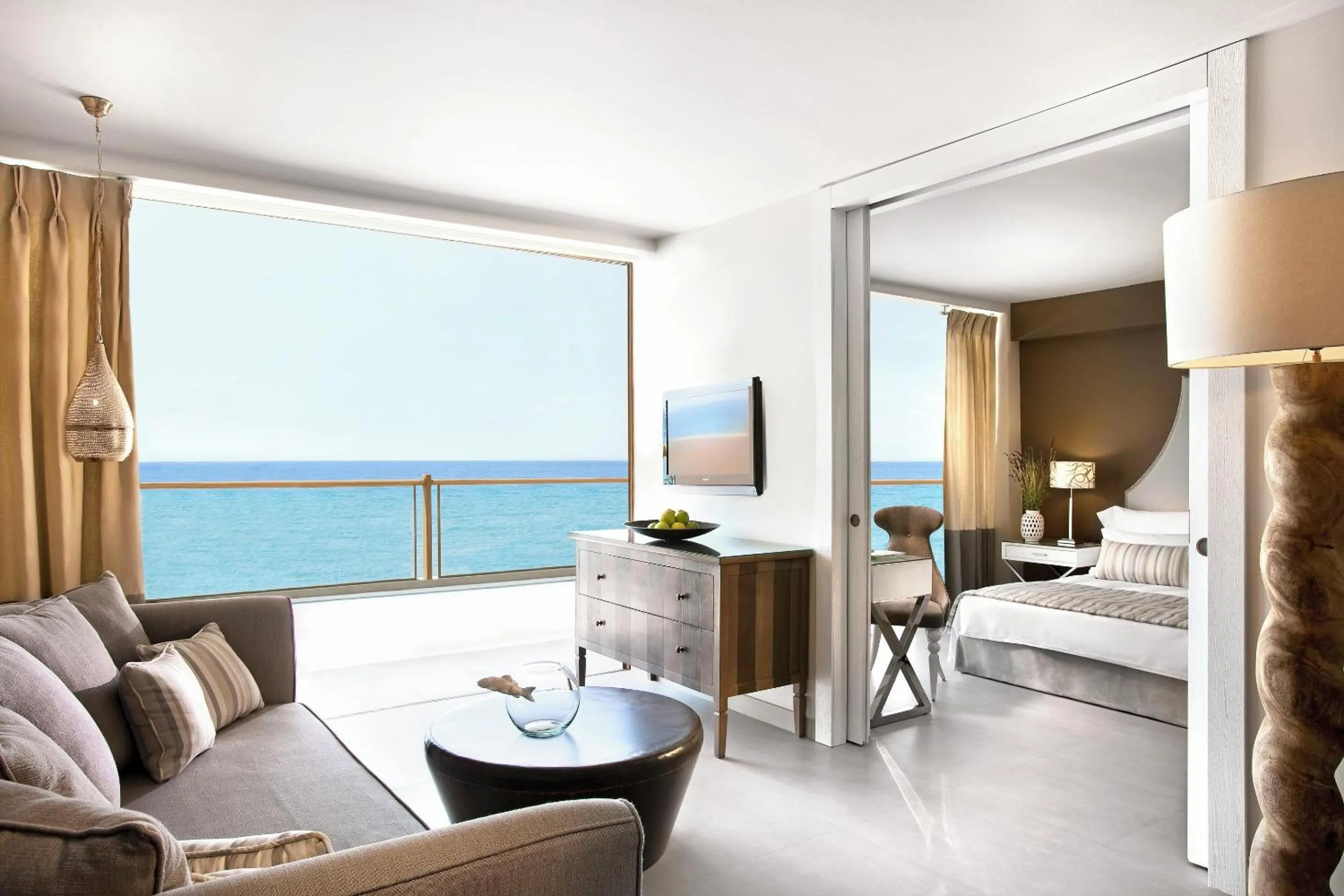 Photo of the whole room, Bed in Sani Beach