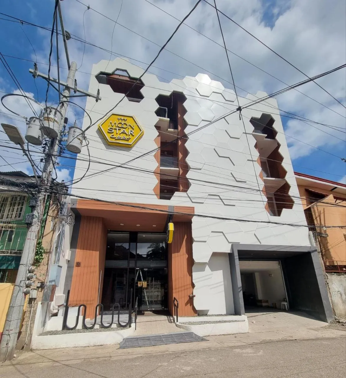 Property building in Moonstar Cebu Capsule Hotel