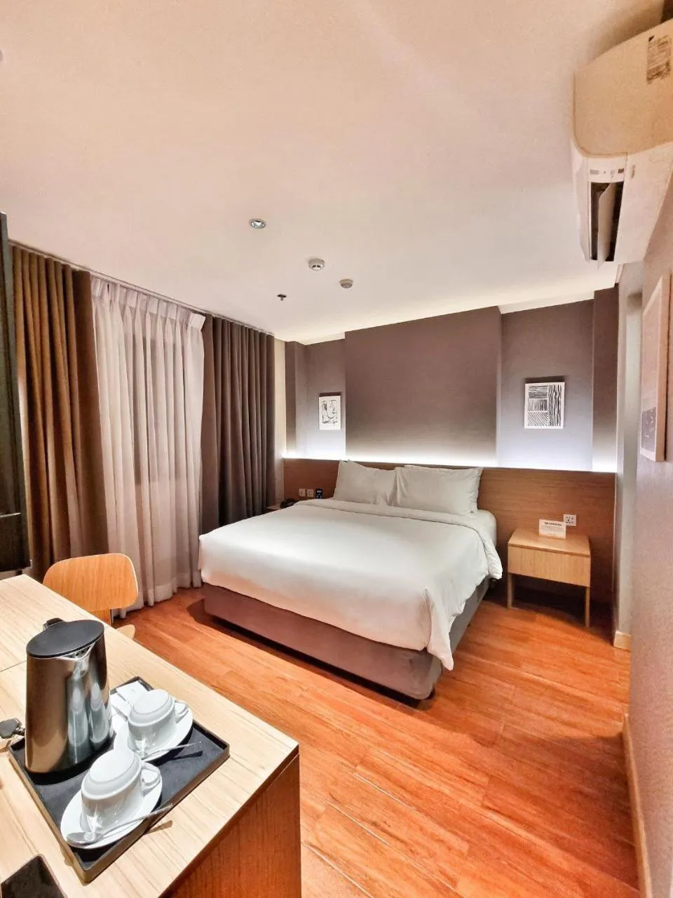 Photo of the whole room, Bed in Moonstar Cebu Capsule Hotel