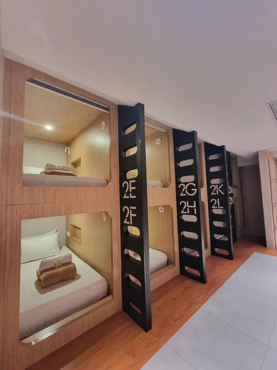 bunk bed, Bed in Moonstar Cebu Capsule Hotel