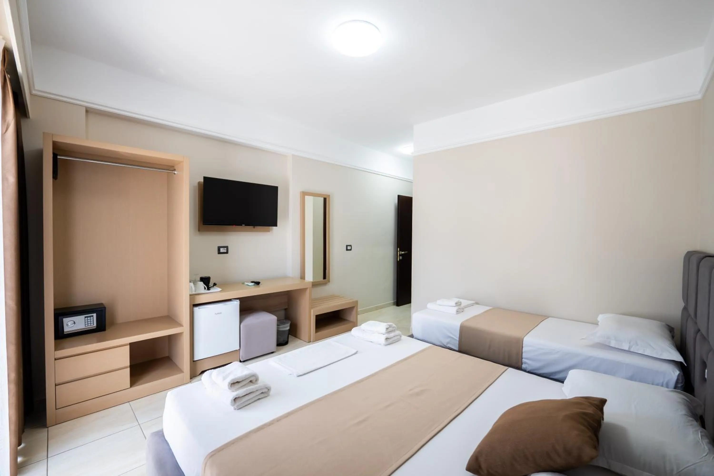 Bed in Heksamil Hotel