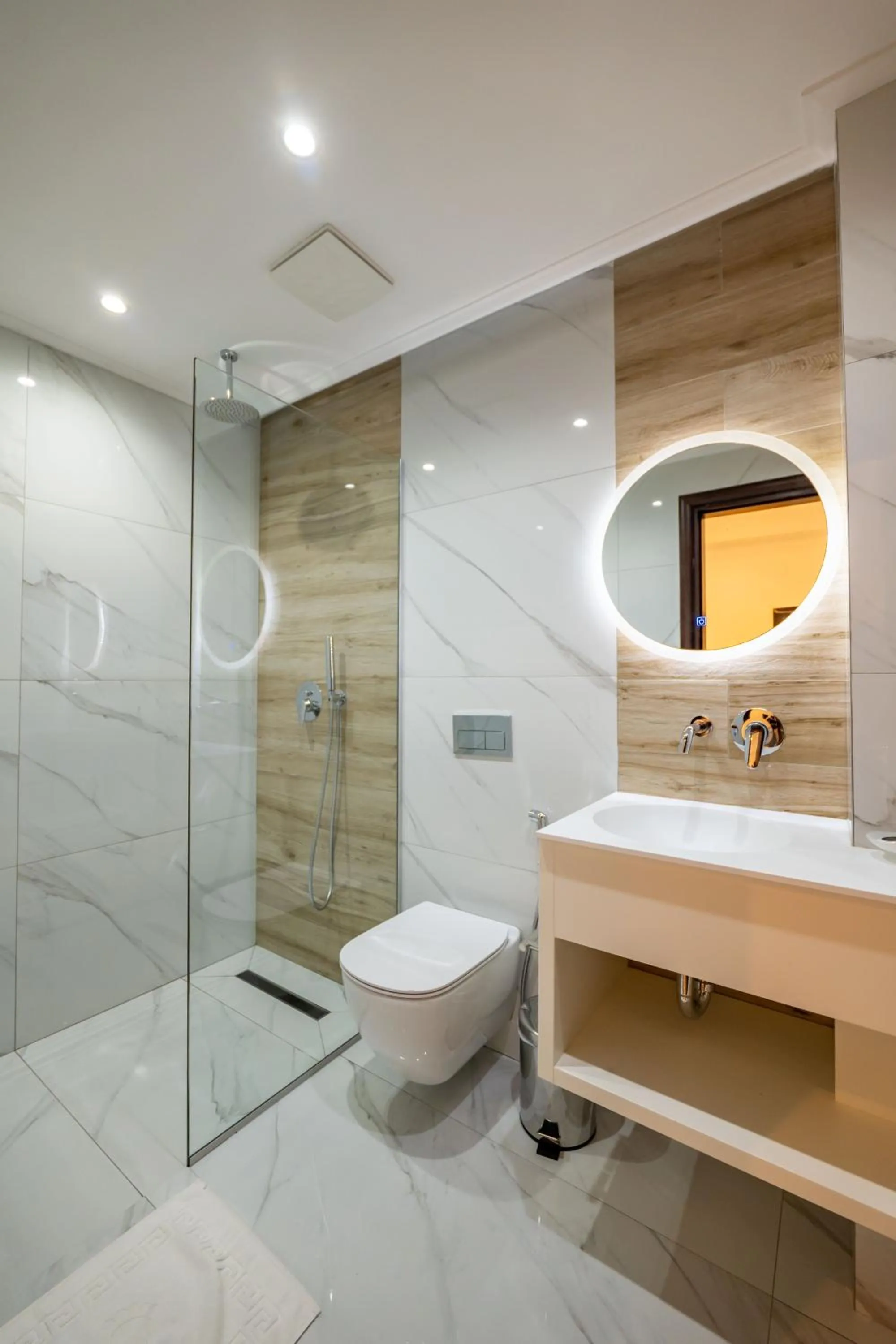 Toilet in Heksamil Hotel