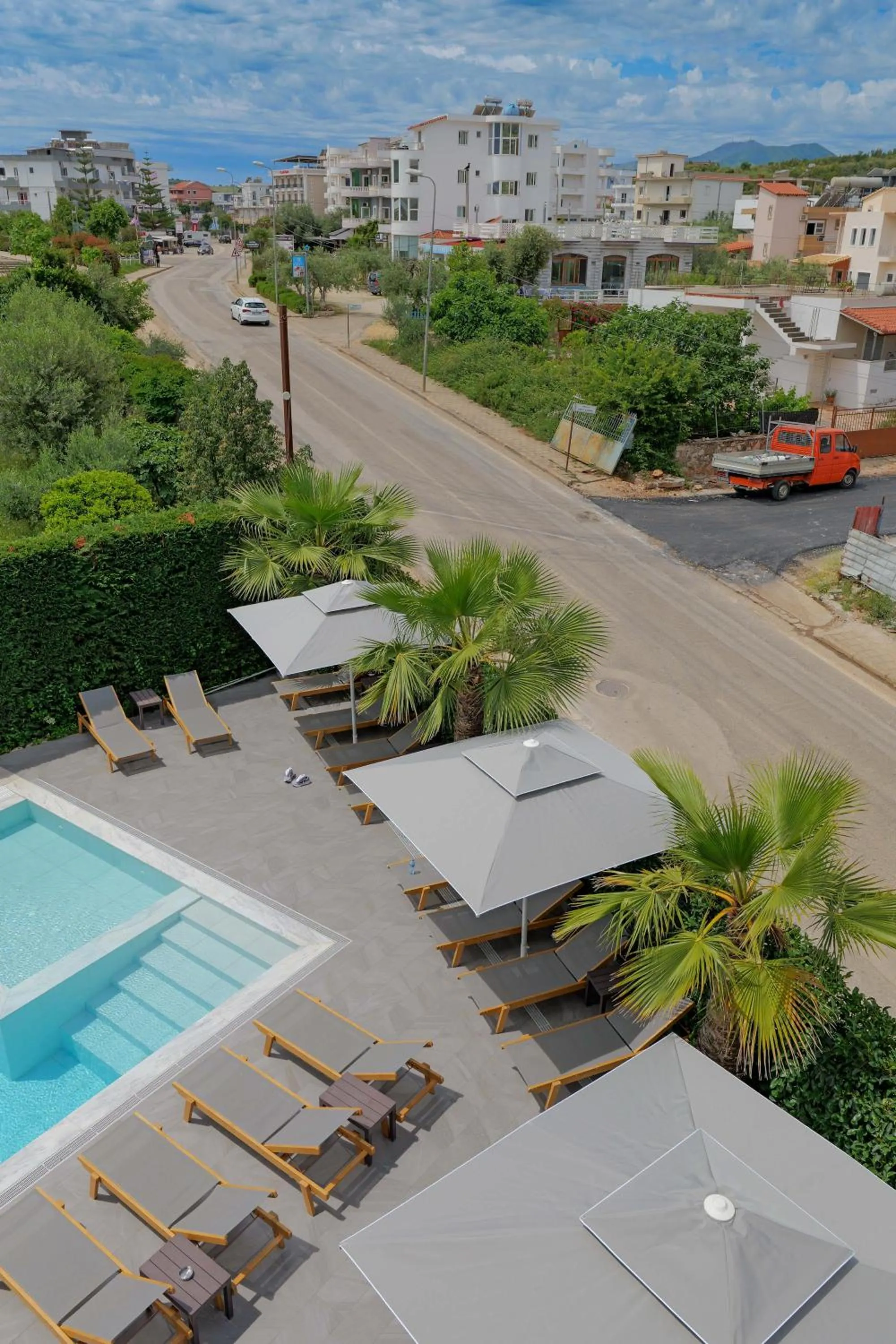 Property building in Heksamil Hotel