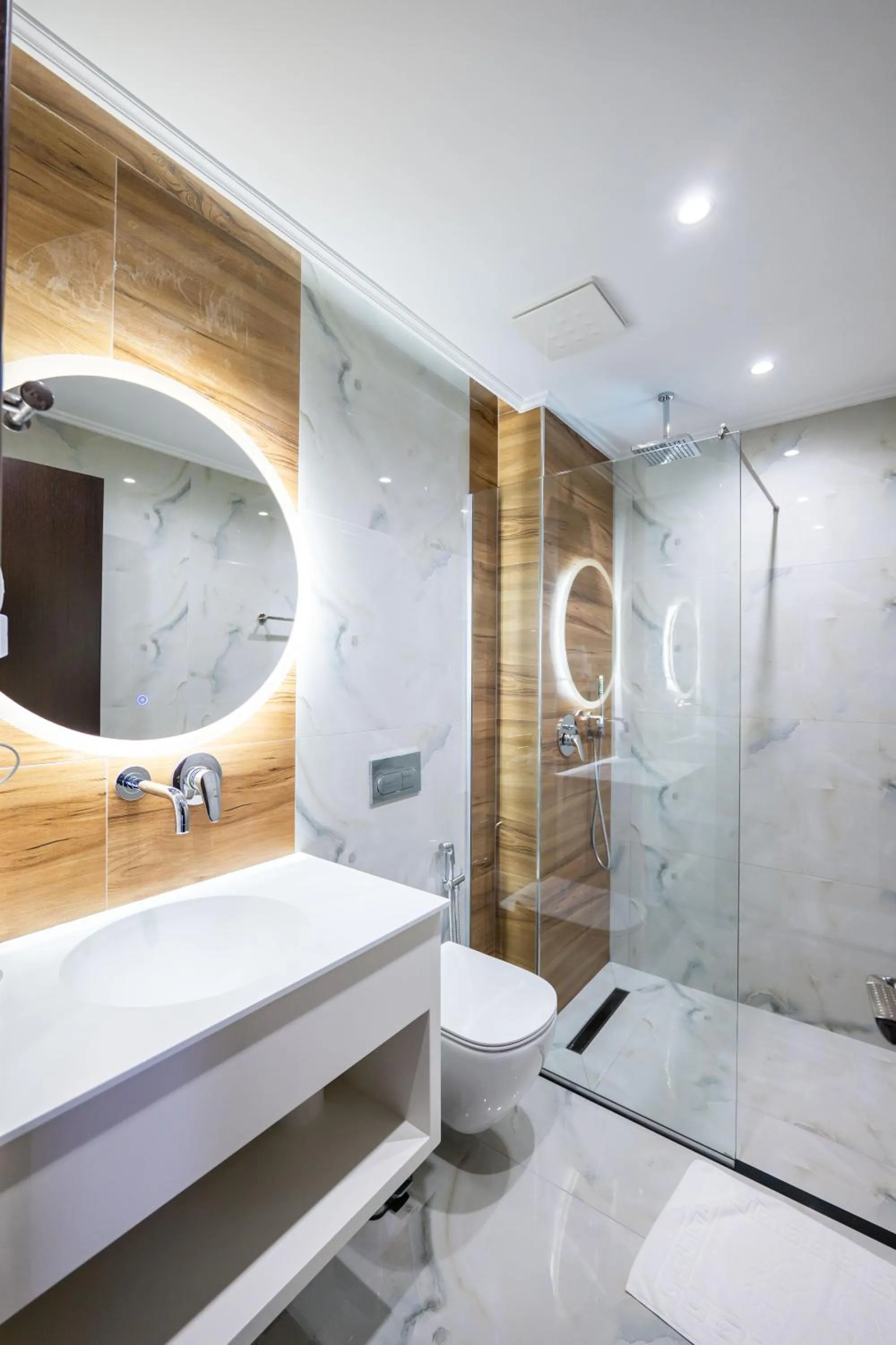 Bathroom in Heksamil Hotel