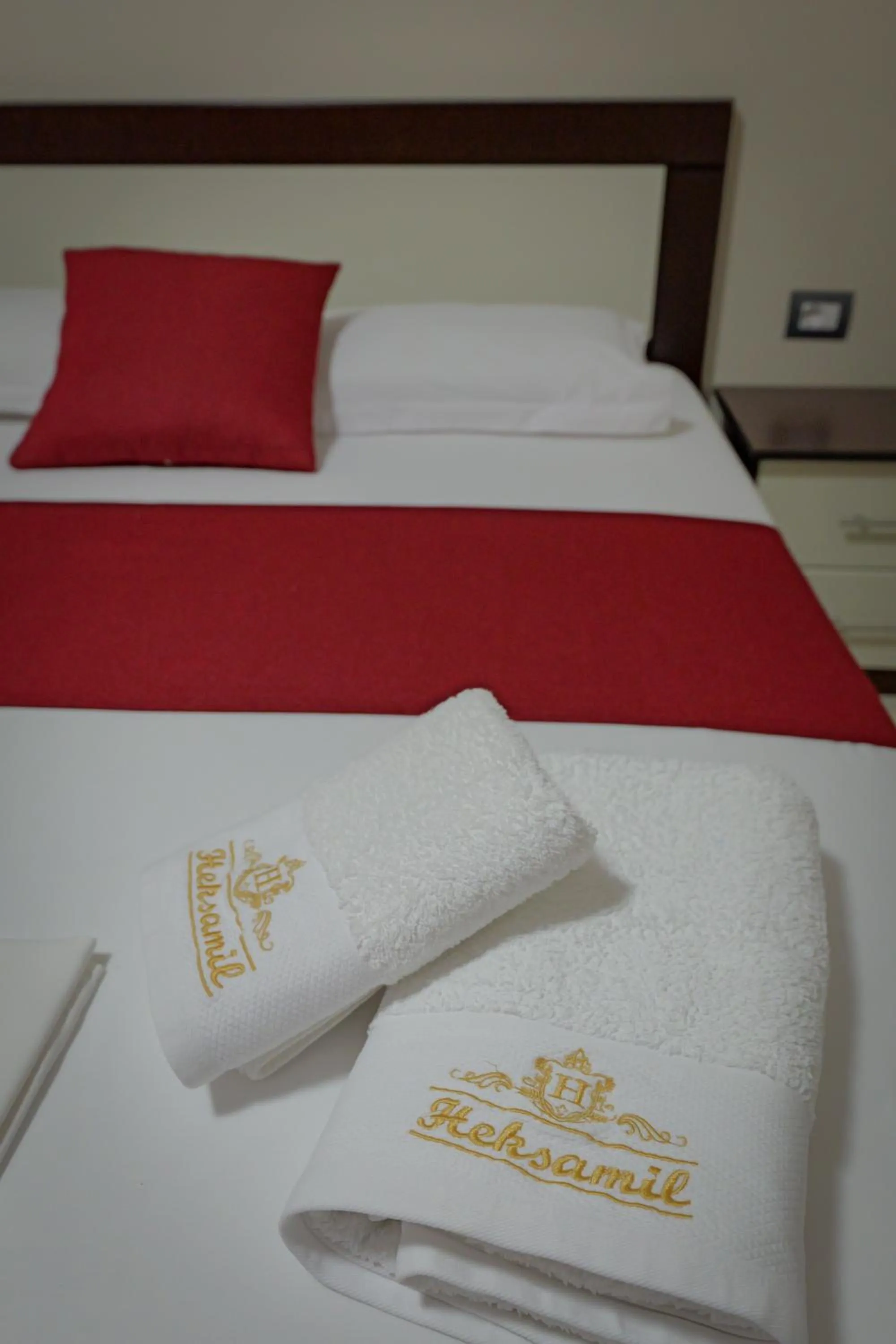 Bed in Heksamil Hotel