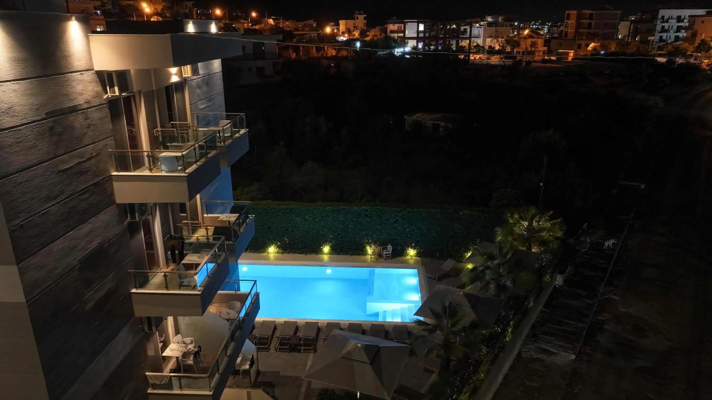 Property building in Heksamil Hotel