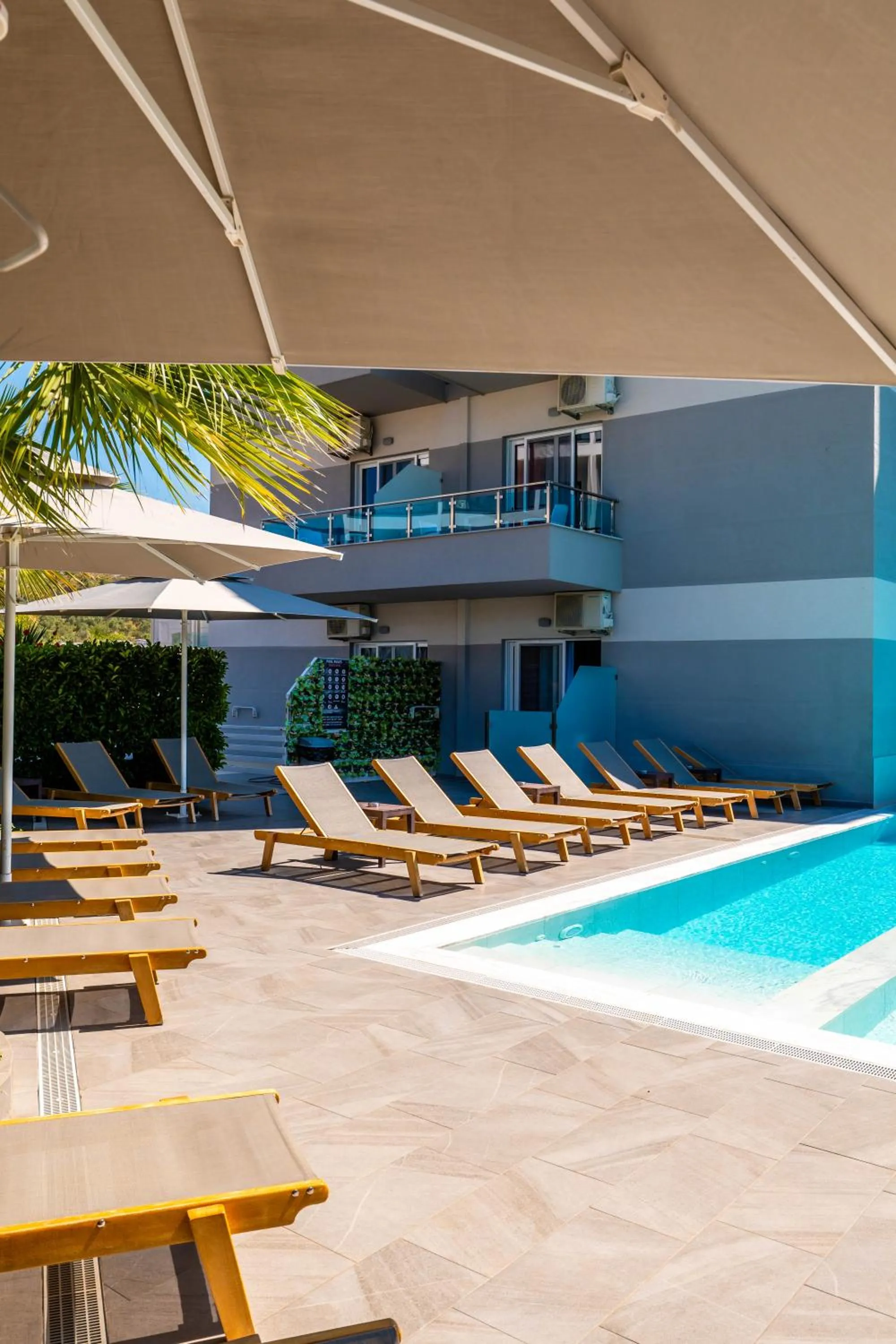 Pool view in Heksamil Hotel