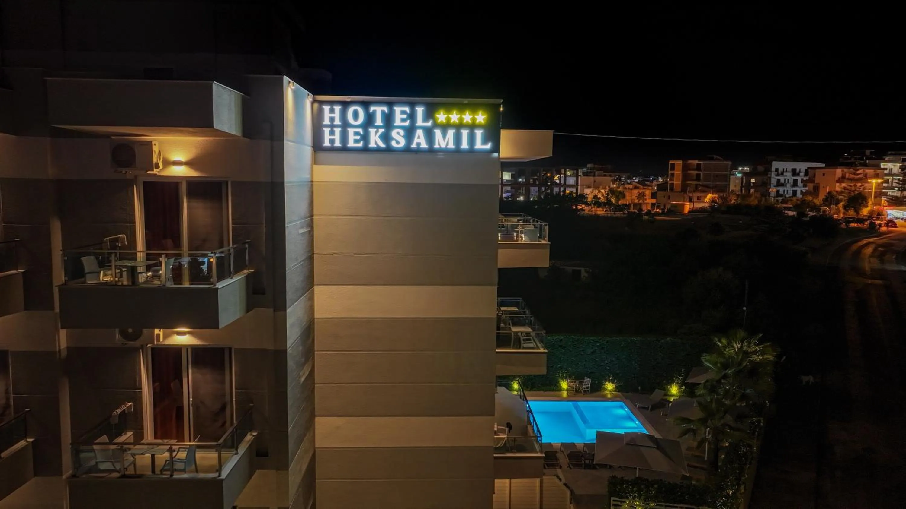 Property building in Heksamil Hotel