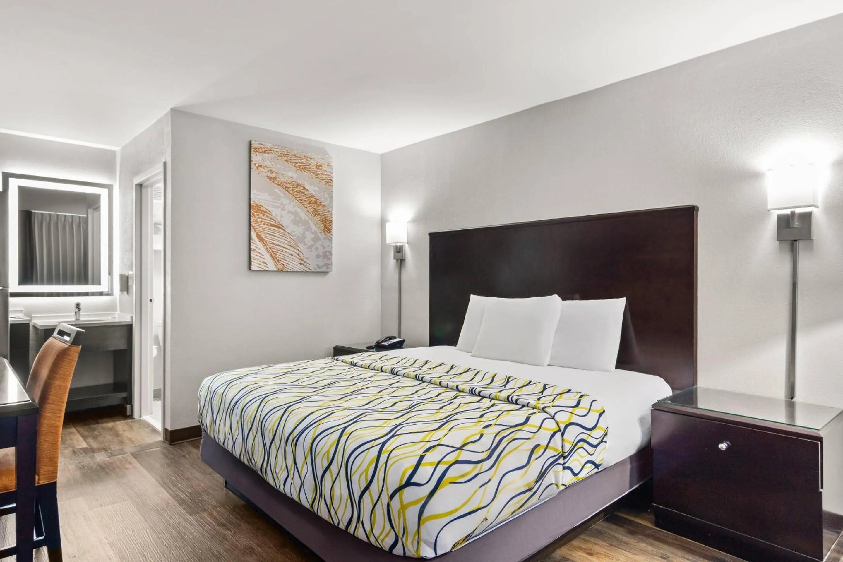 Bedroom, Bed in Suburban Studios Orange Park - Jacksonville near Naval Air Station