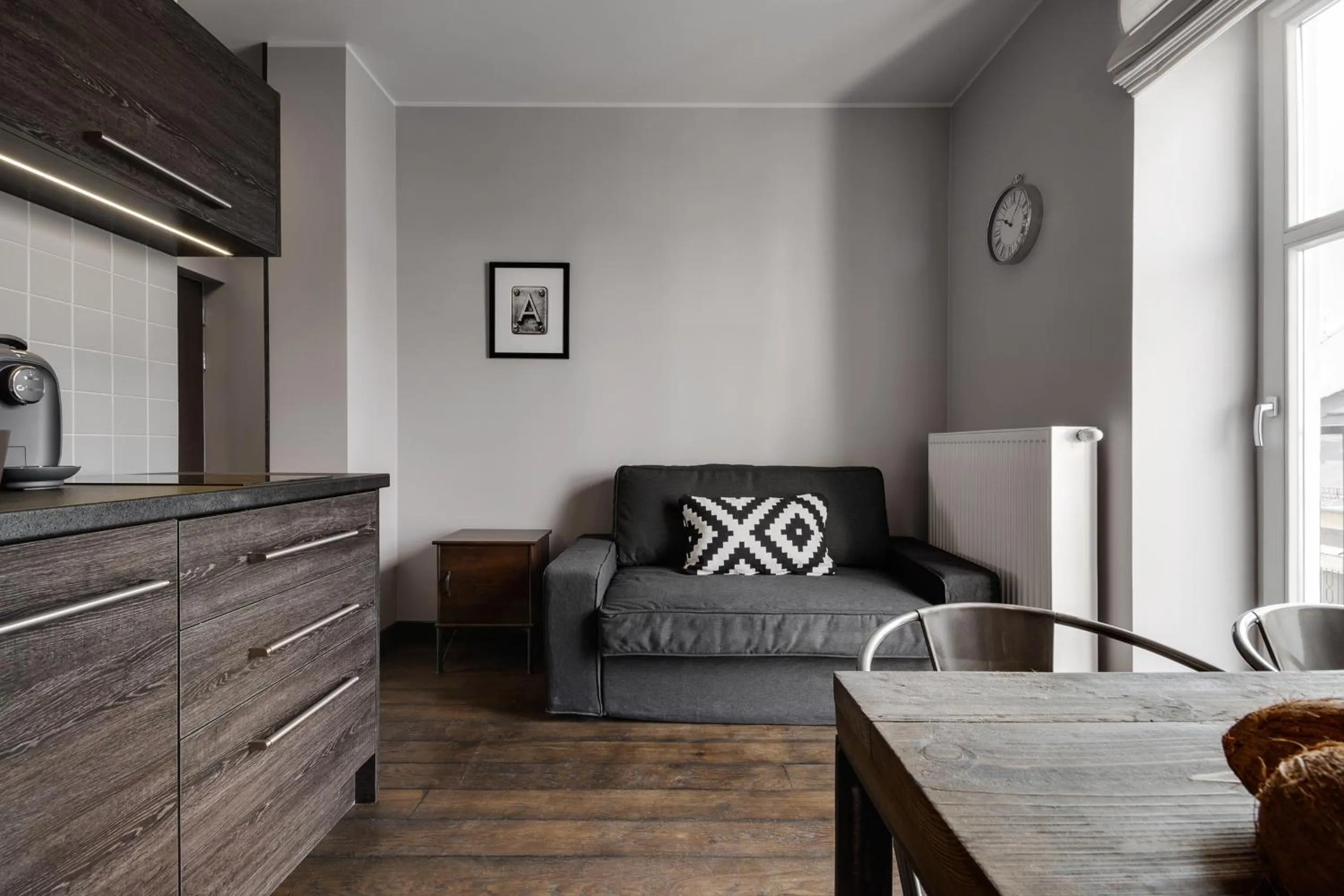 Kitchen or kitchenette in Too-Good Apartments