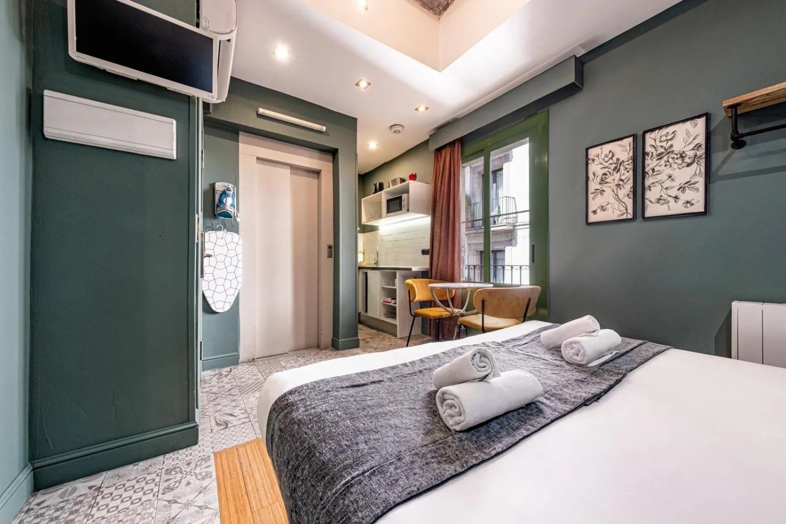 Photo of the whole room, Bed in AinB Born-Dames Apartments