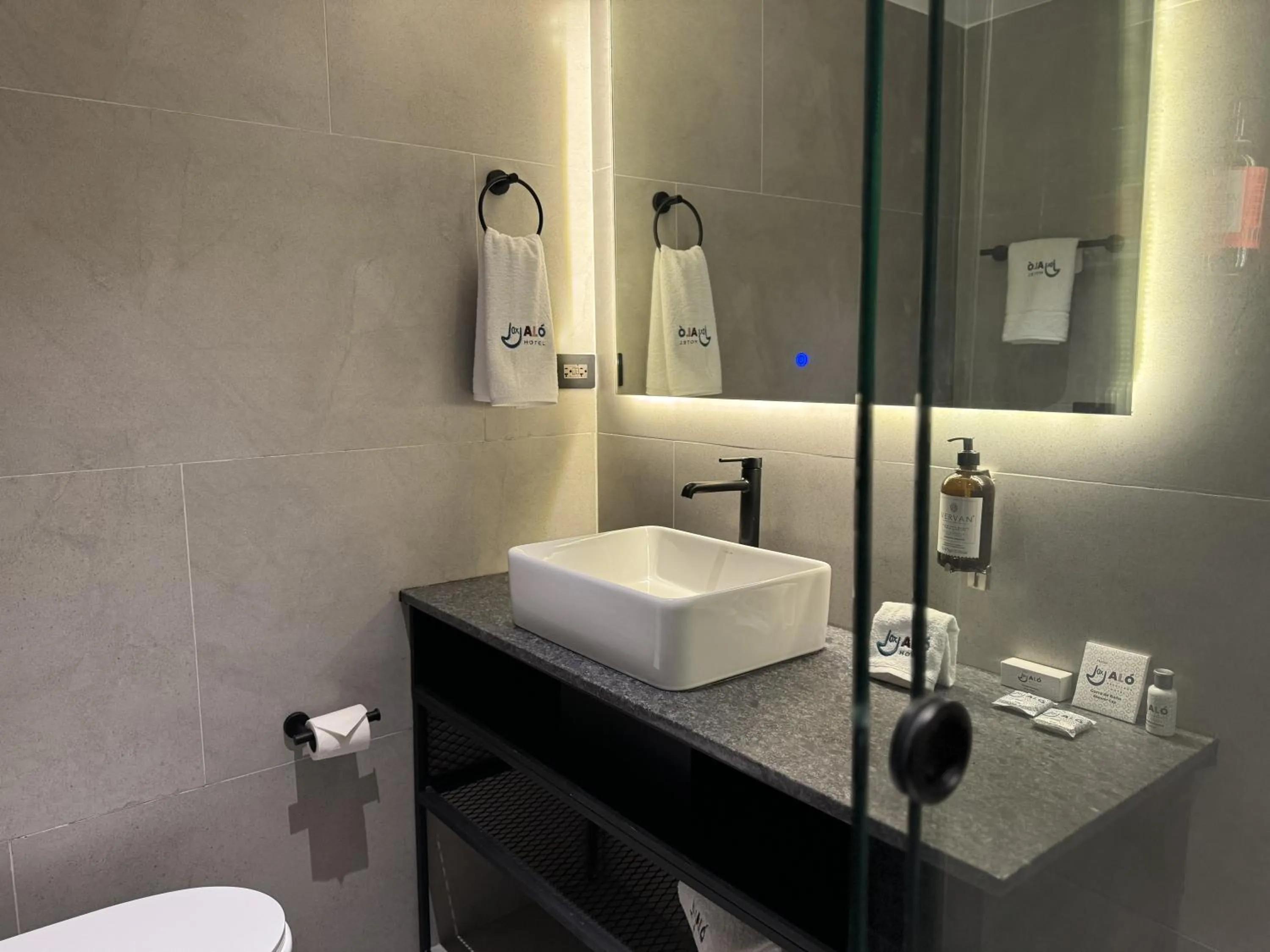 Bathroom in Hotel Aló Degollado