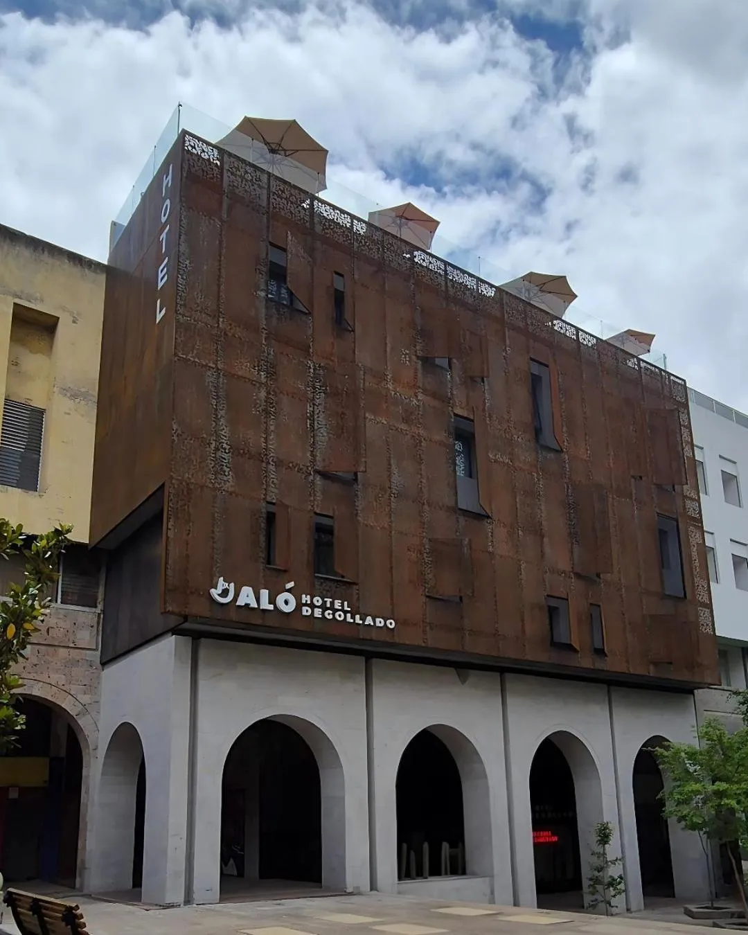 Facade/entrance in Hotel Aló Degollado