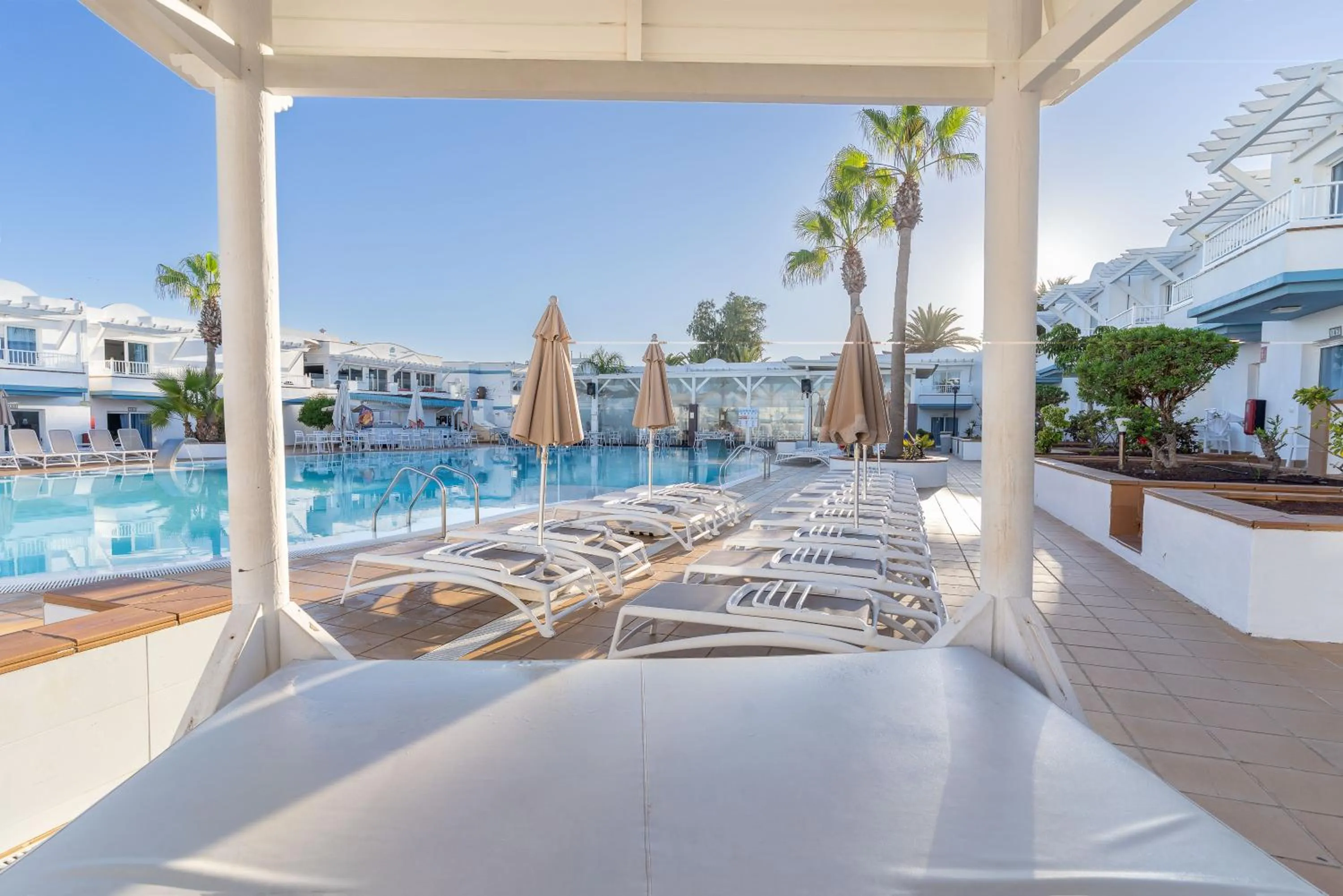 Swimming pool in Hotel Arena Beach