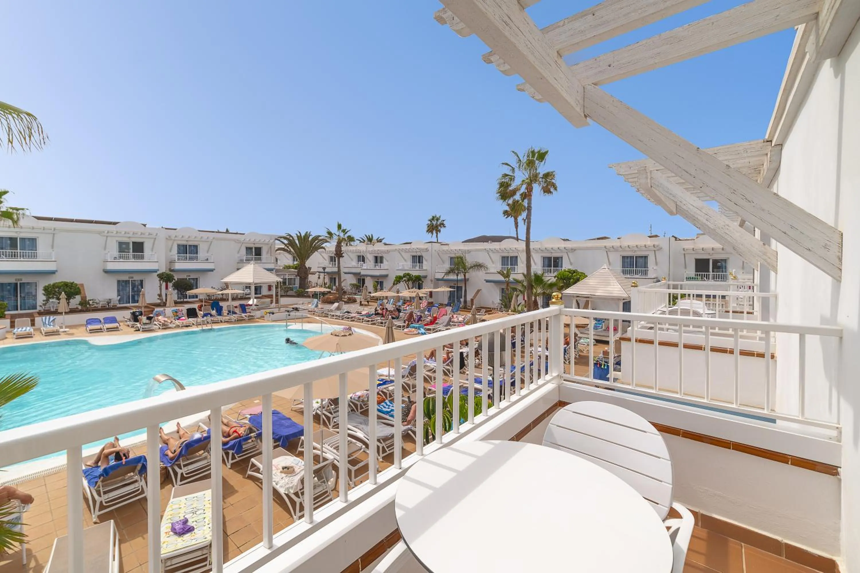 Pool view in Hotel Arena Beach