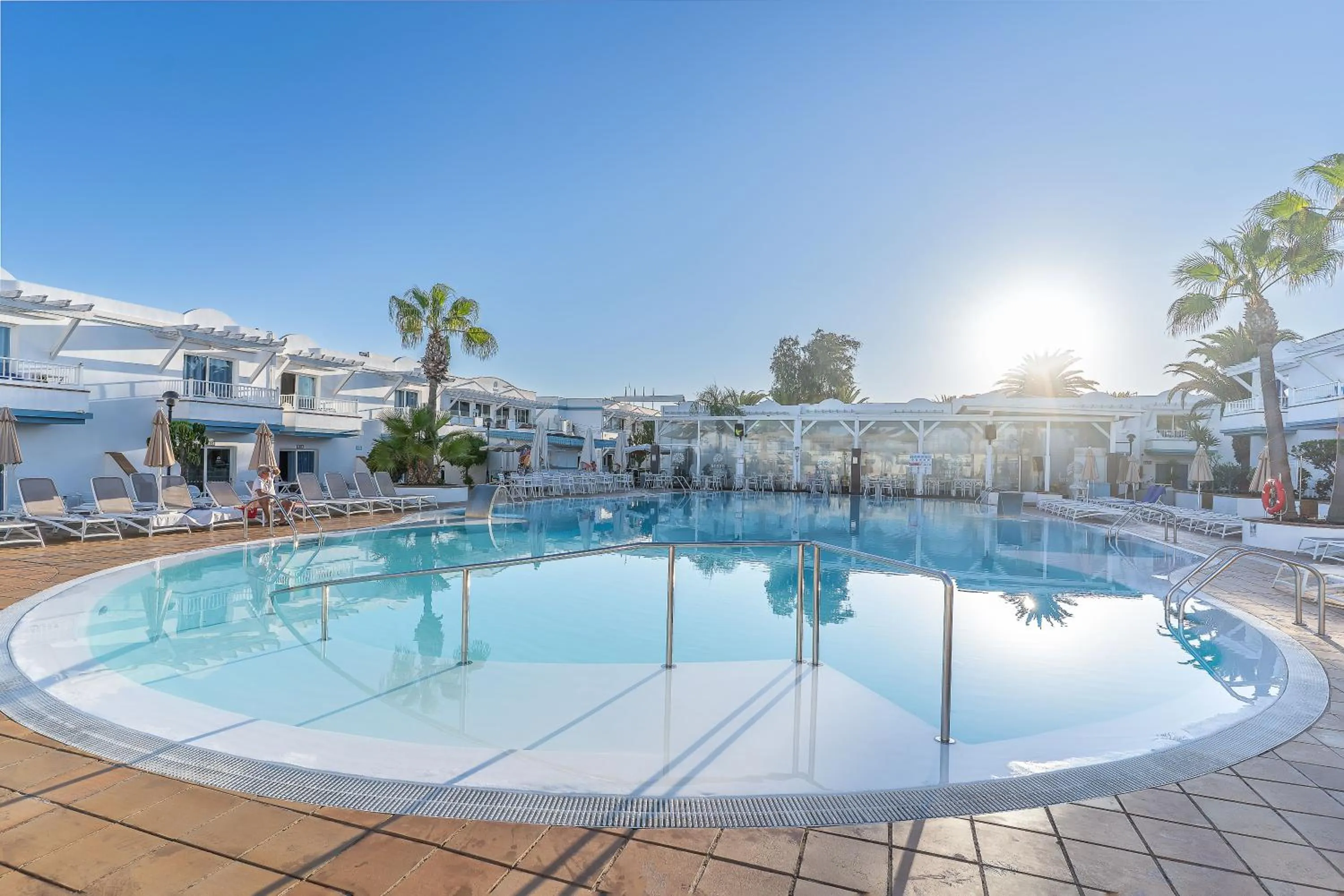 Swimming pool in Hotel Arena Beach